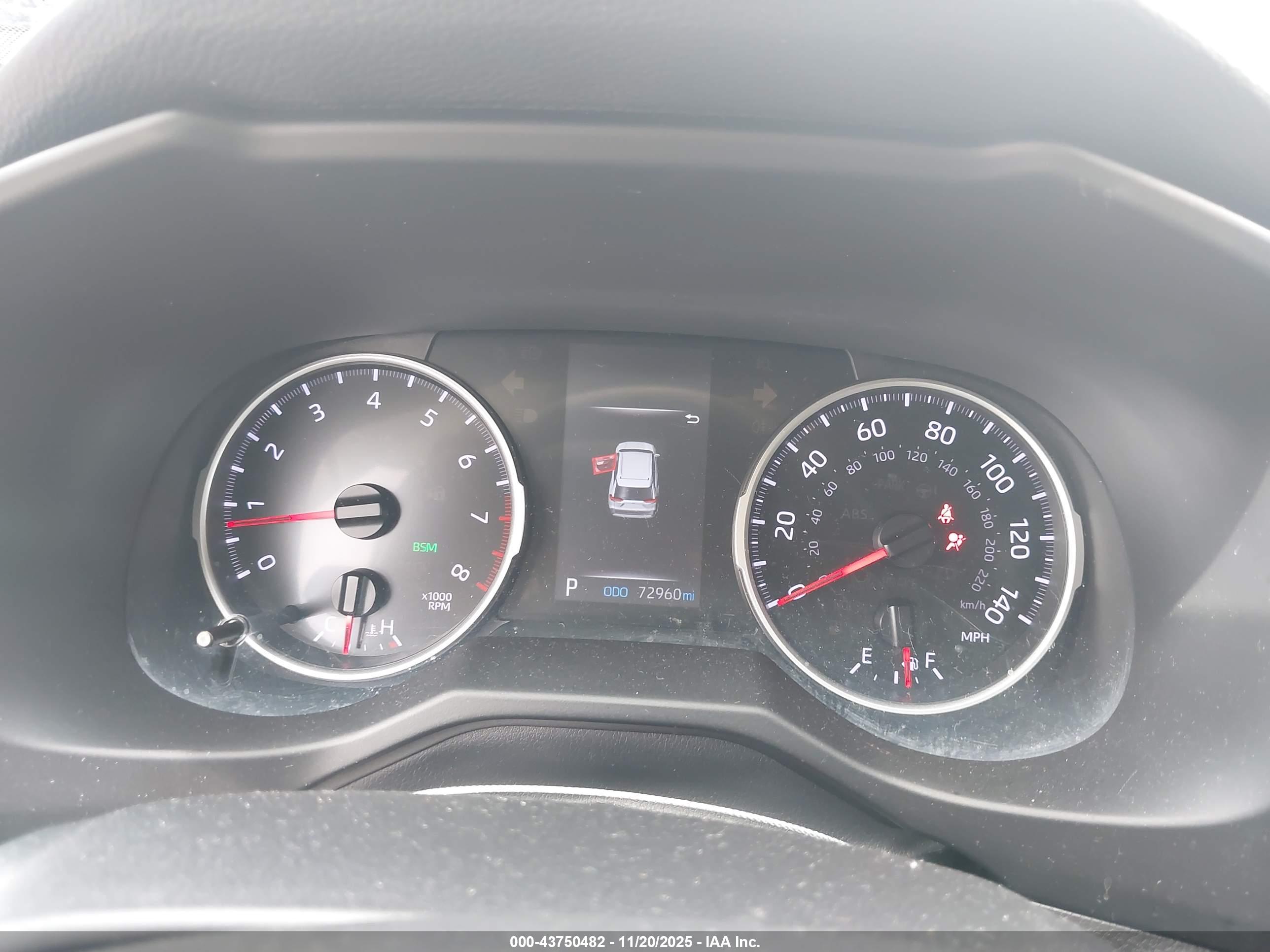 TOYOTA RAV4 image 7