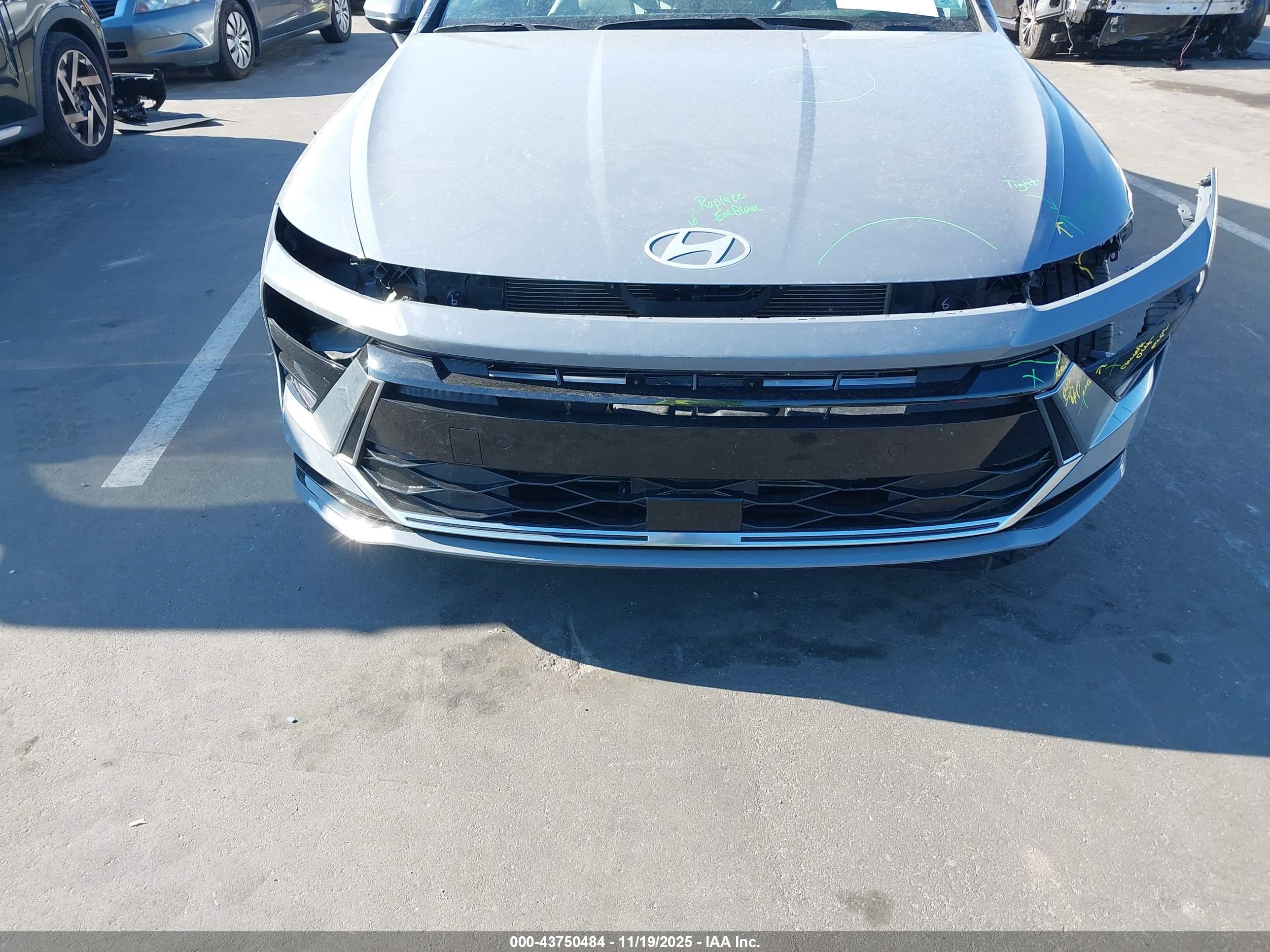 HYUNDAI SONATA image 6