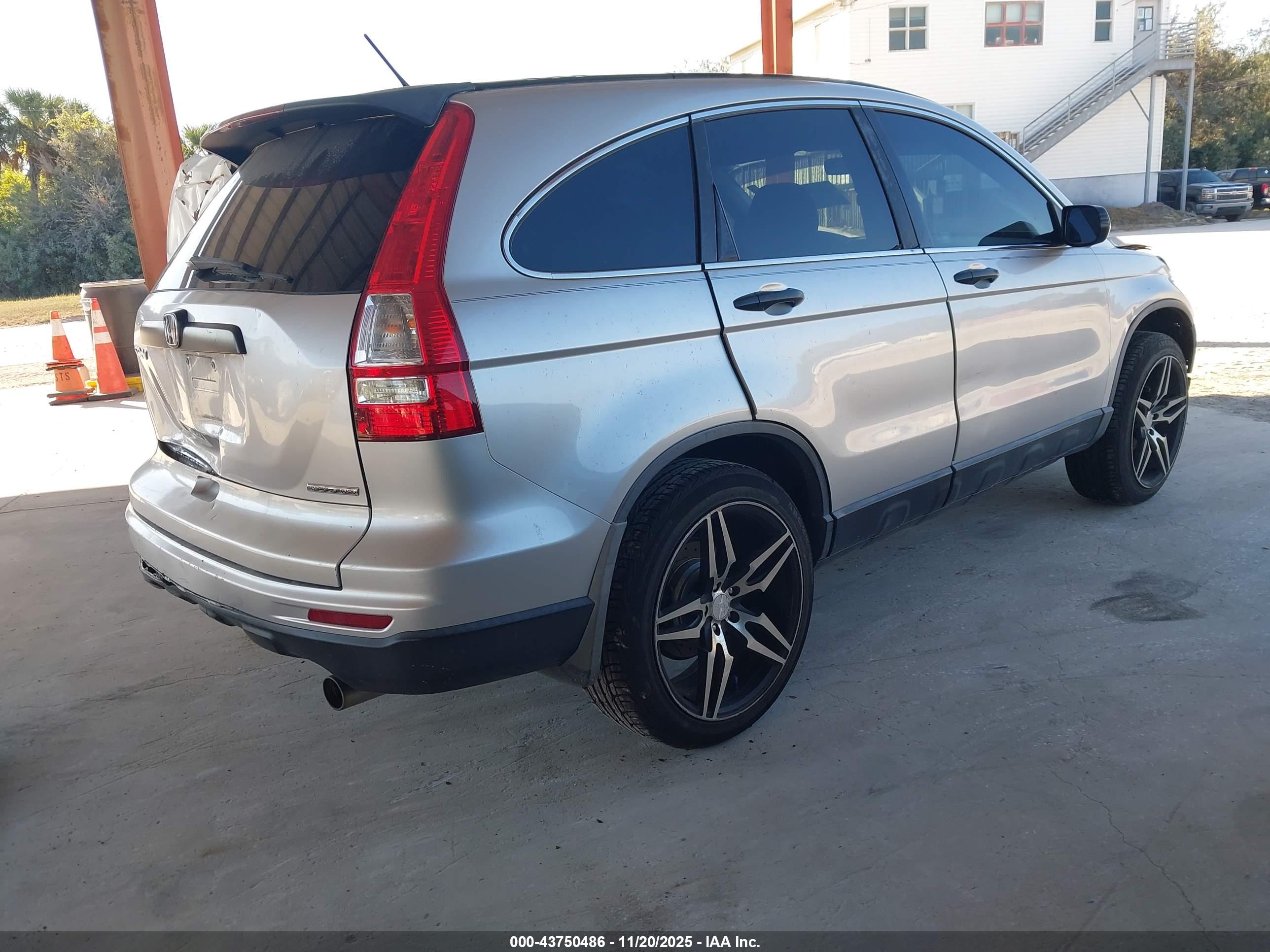 HONDA CR-V image 4