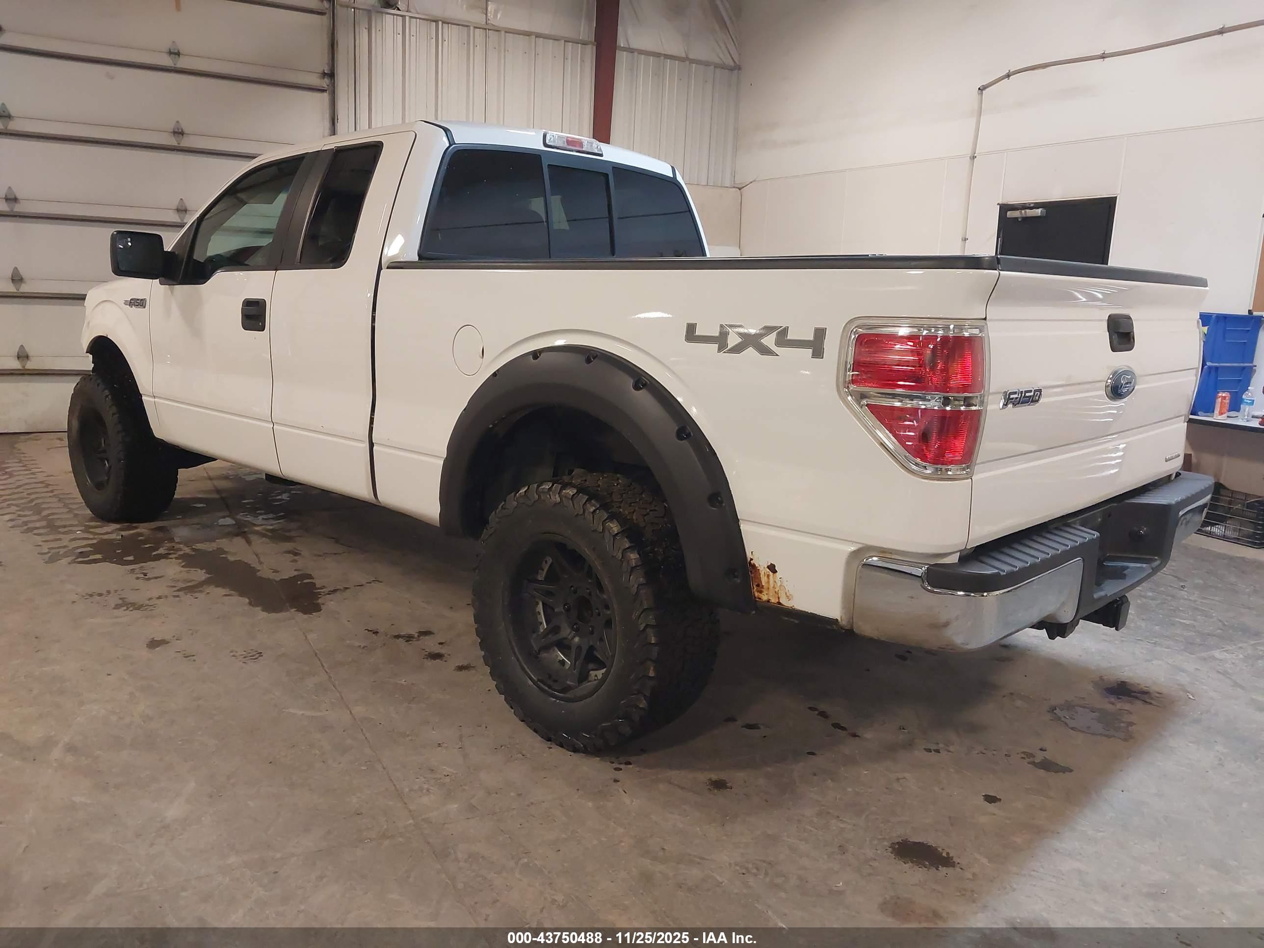 FORD F-150 image 3