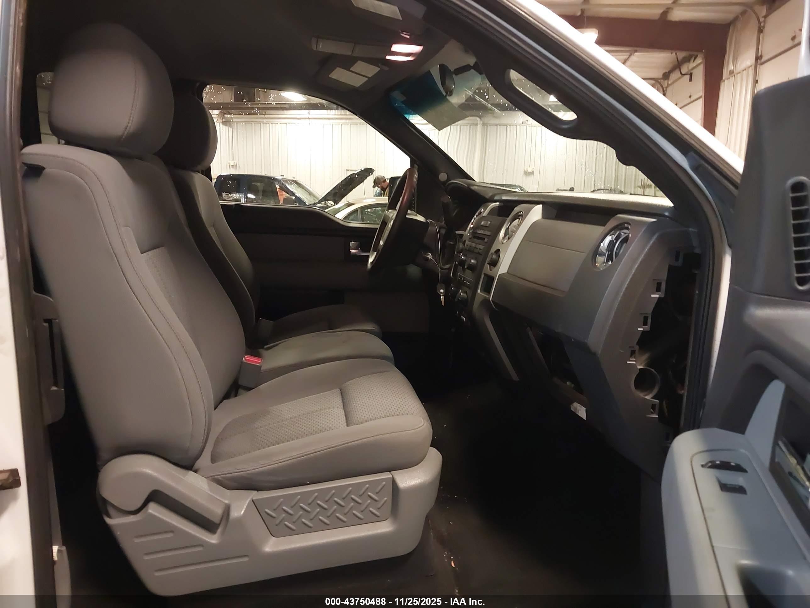 FORD F-150 image 5