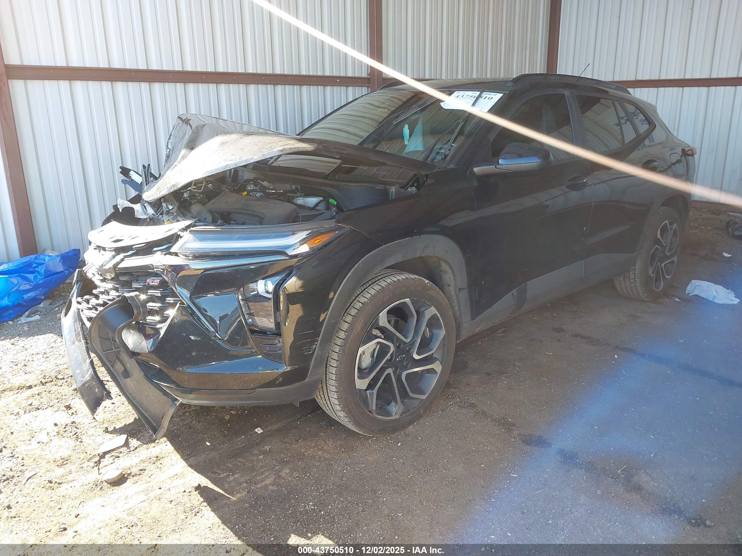 CHEVROLET TRAX image 2