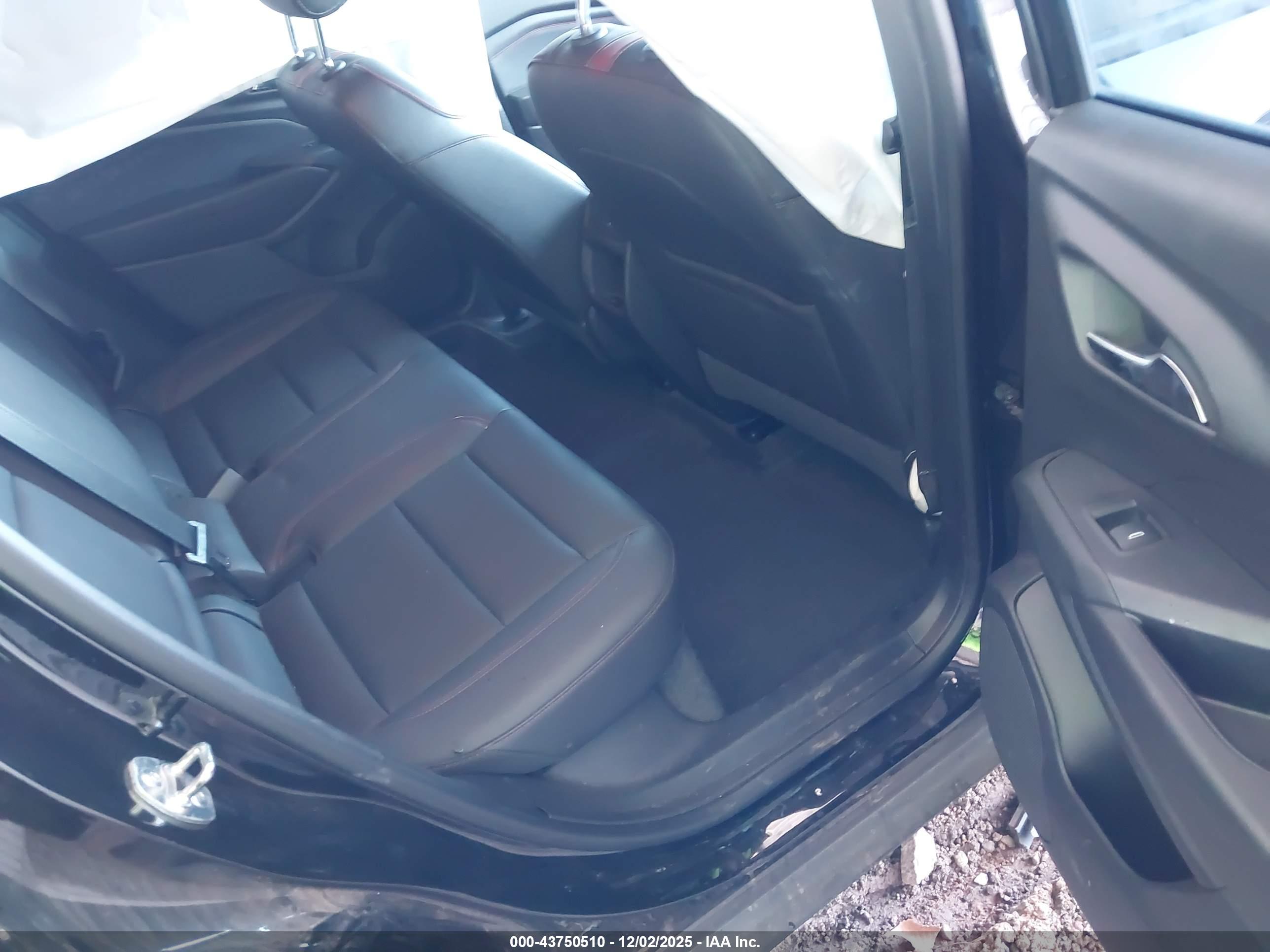 CHEVROLET TRAX image 8
