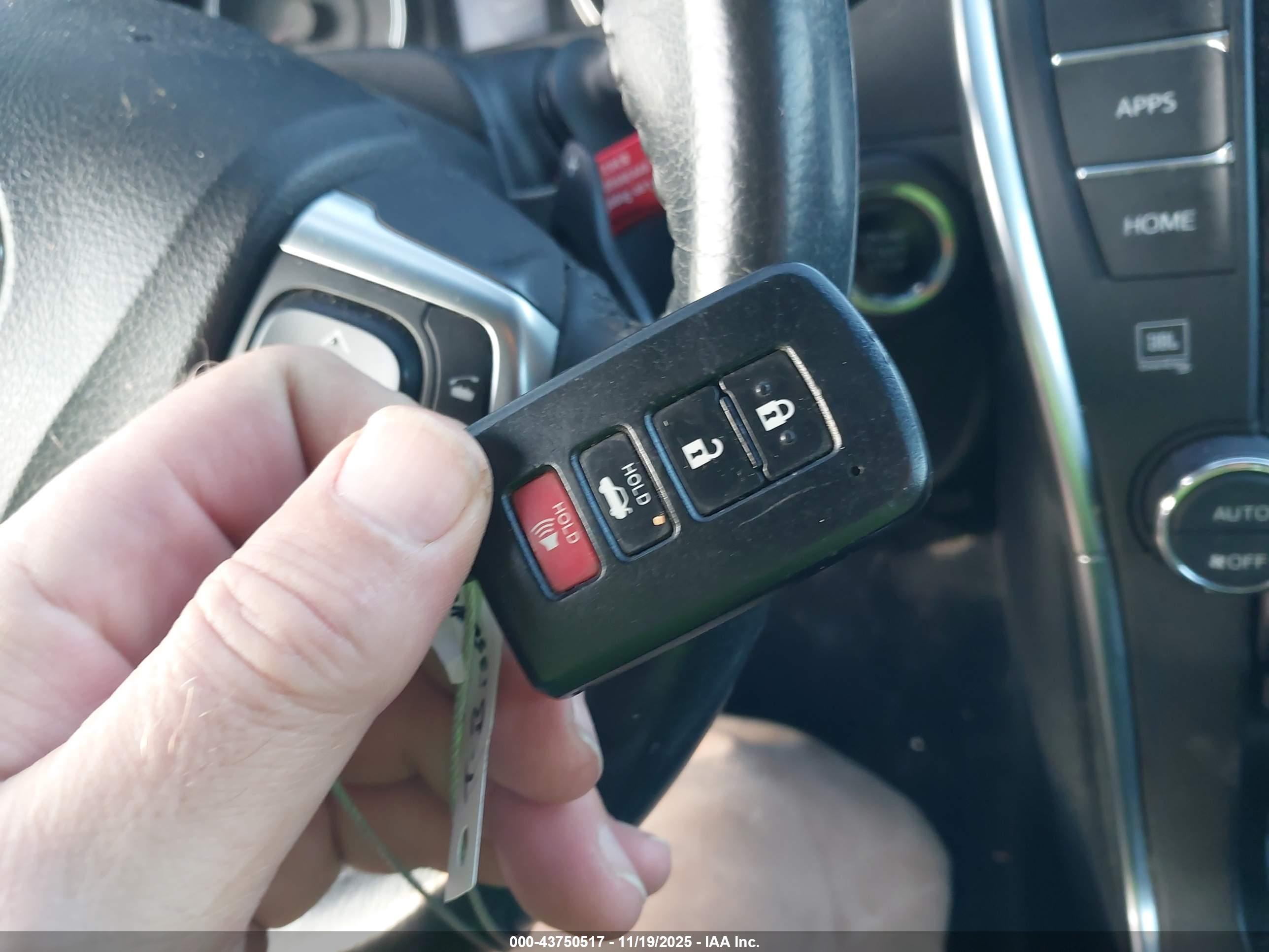 TOYOTA CAMRY image 11