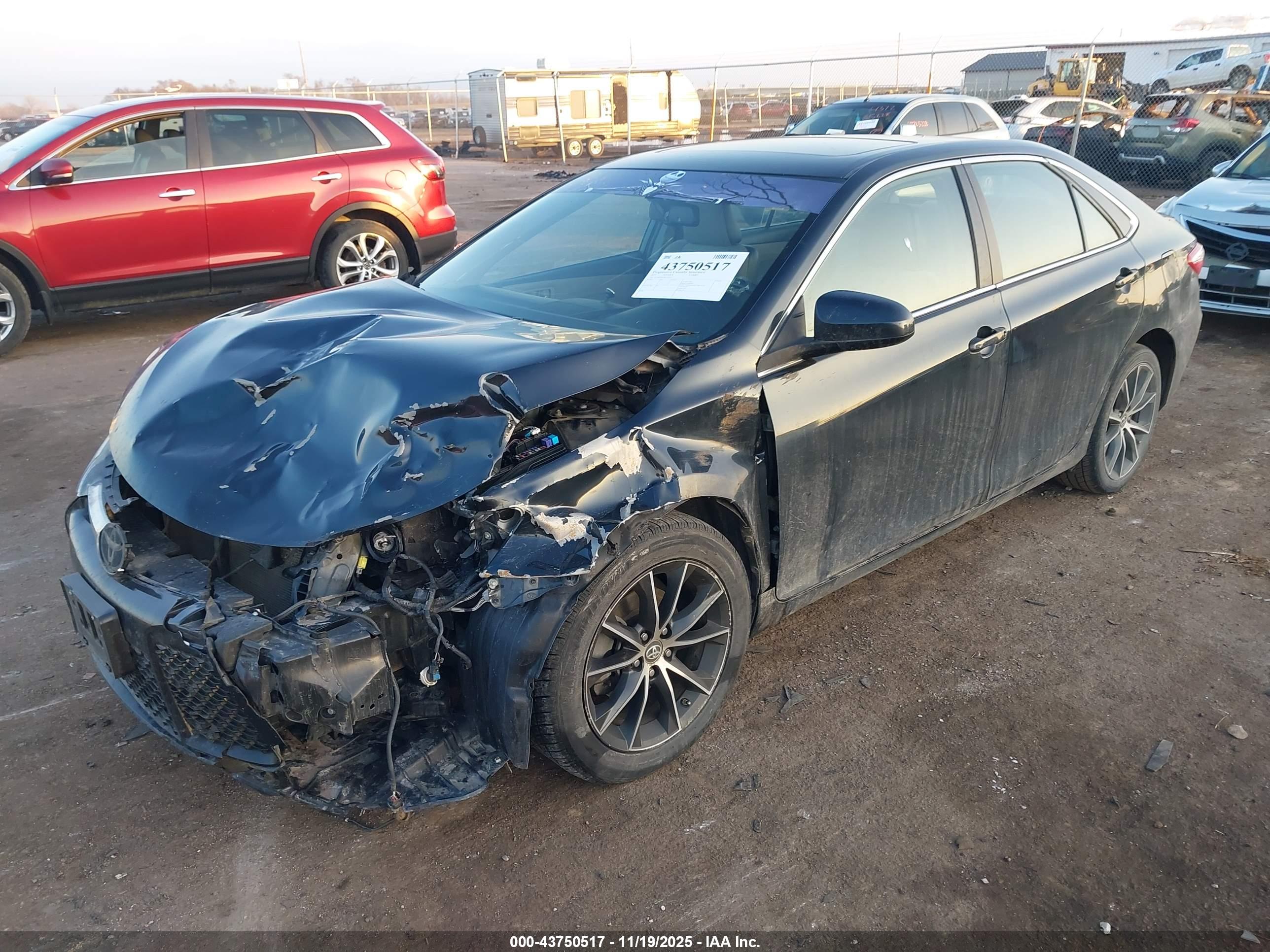 TOYOTA CAMRY image 2