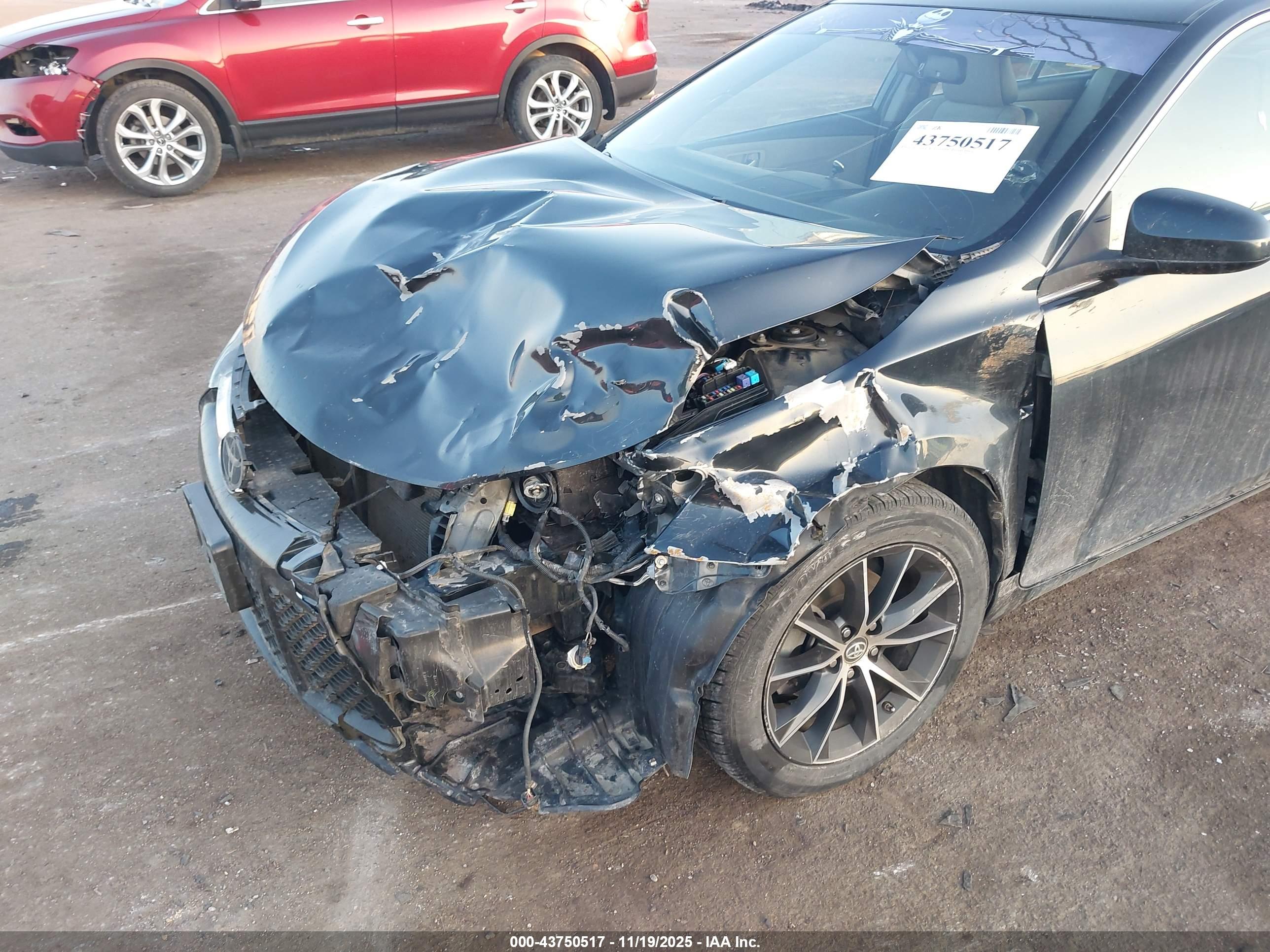 TOYOTA CAMRY image 6