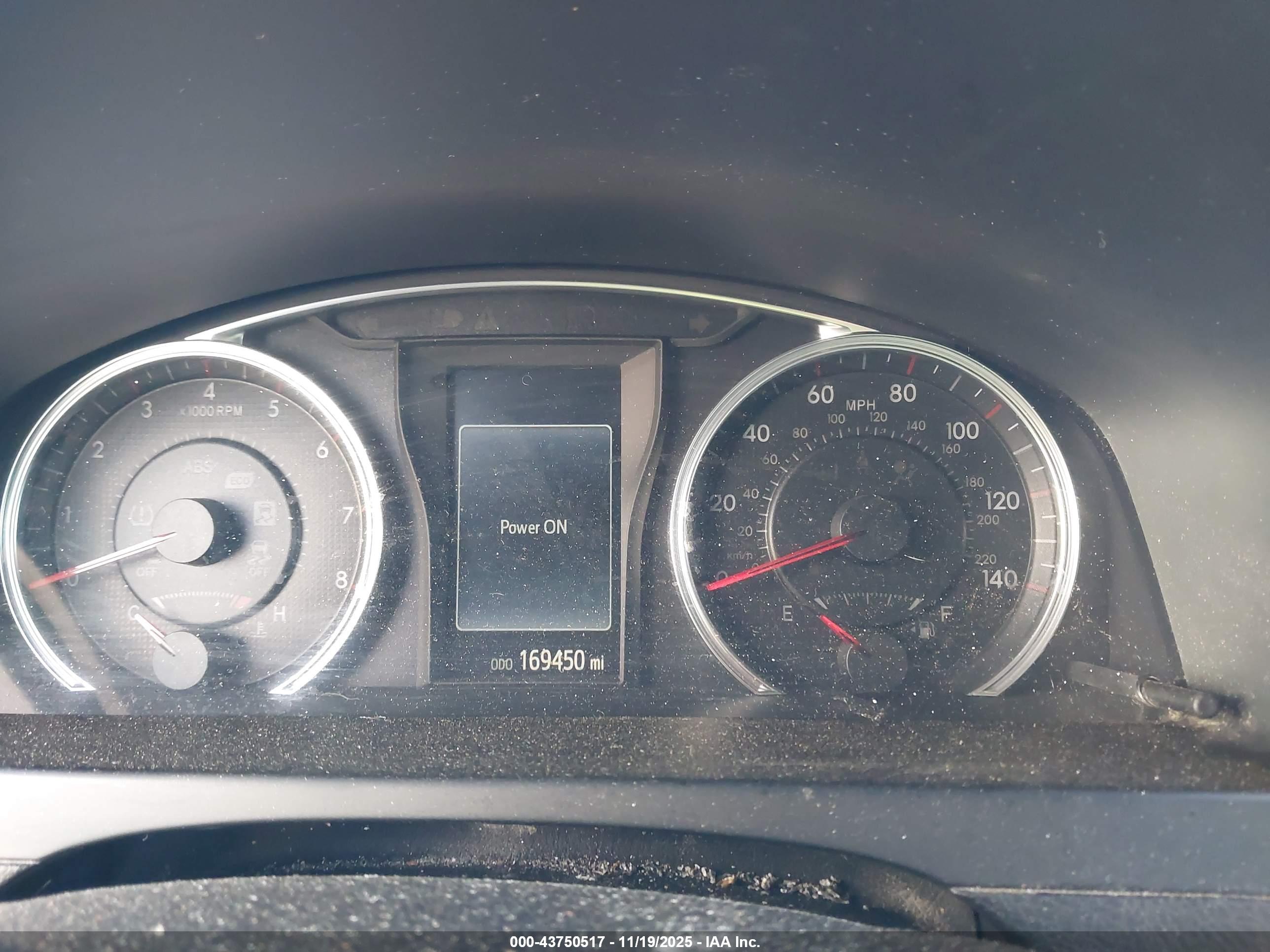 TOYOTA CAMRY image 7