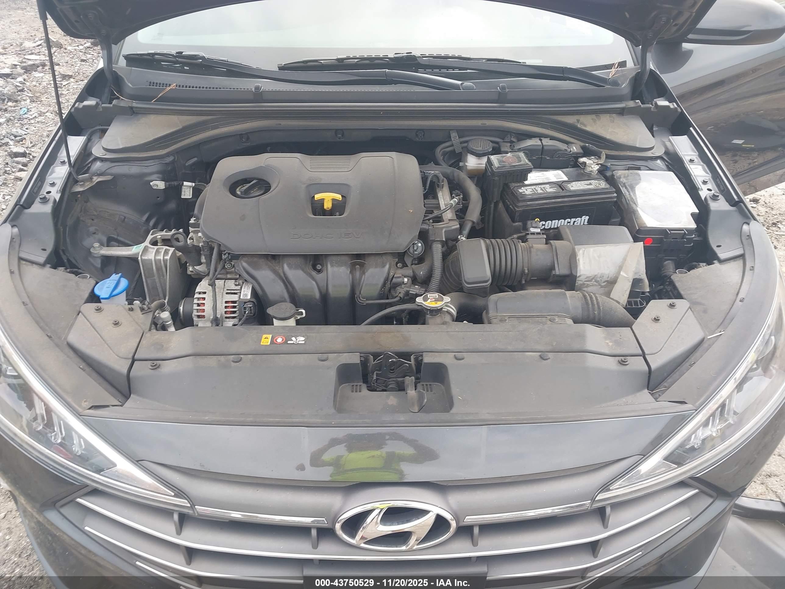 HYUNDAI ELANTRA image 10
