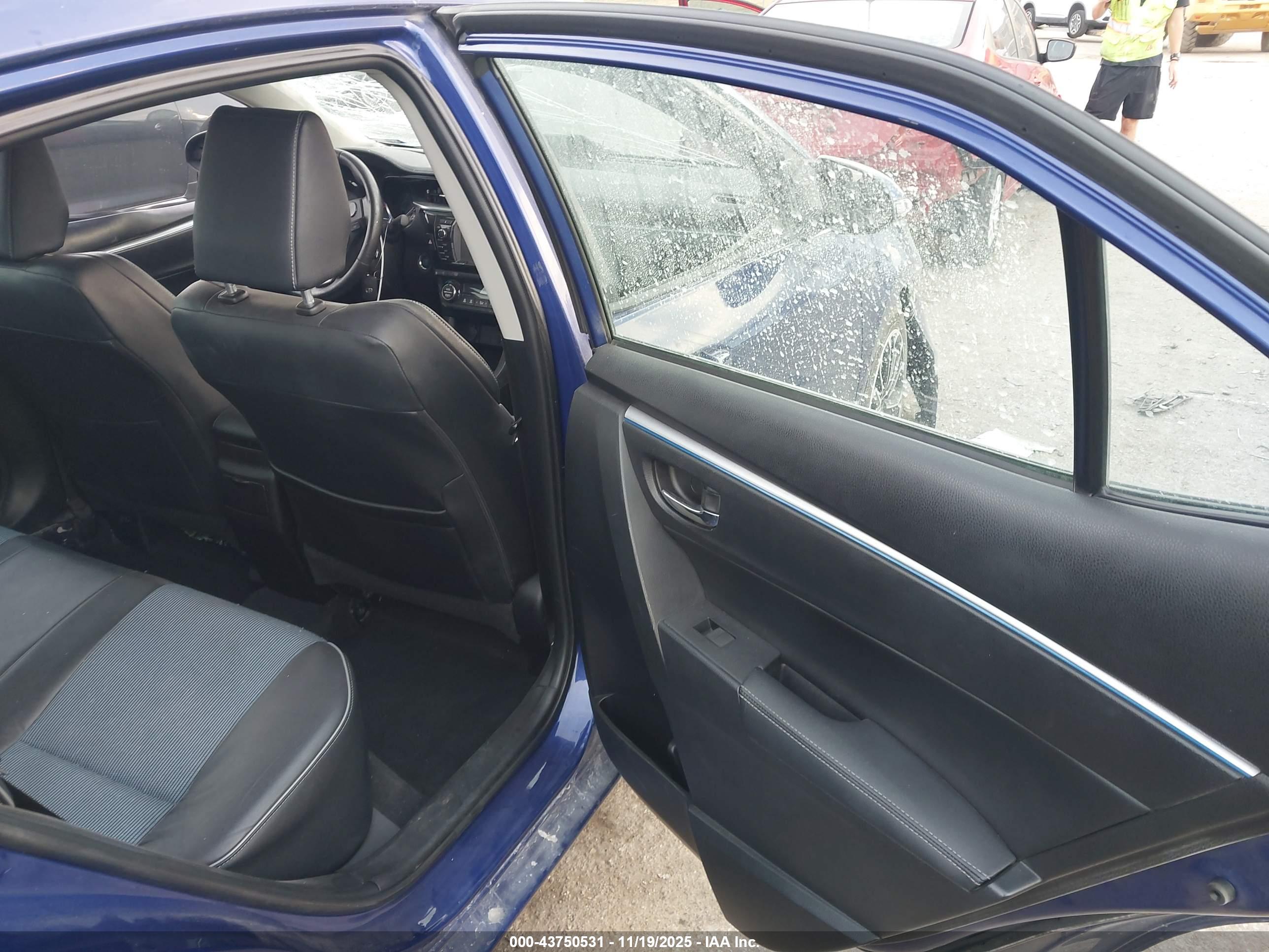 TOYOTA COROLLA image 8