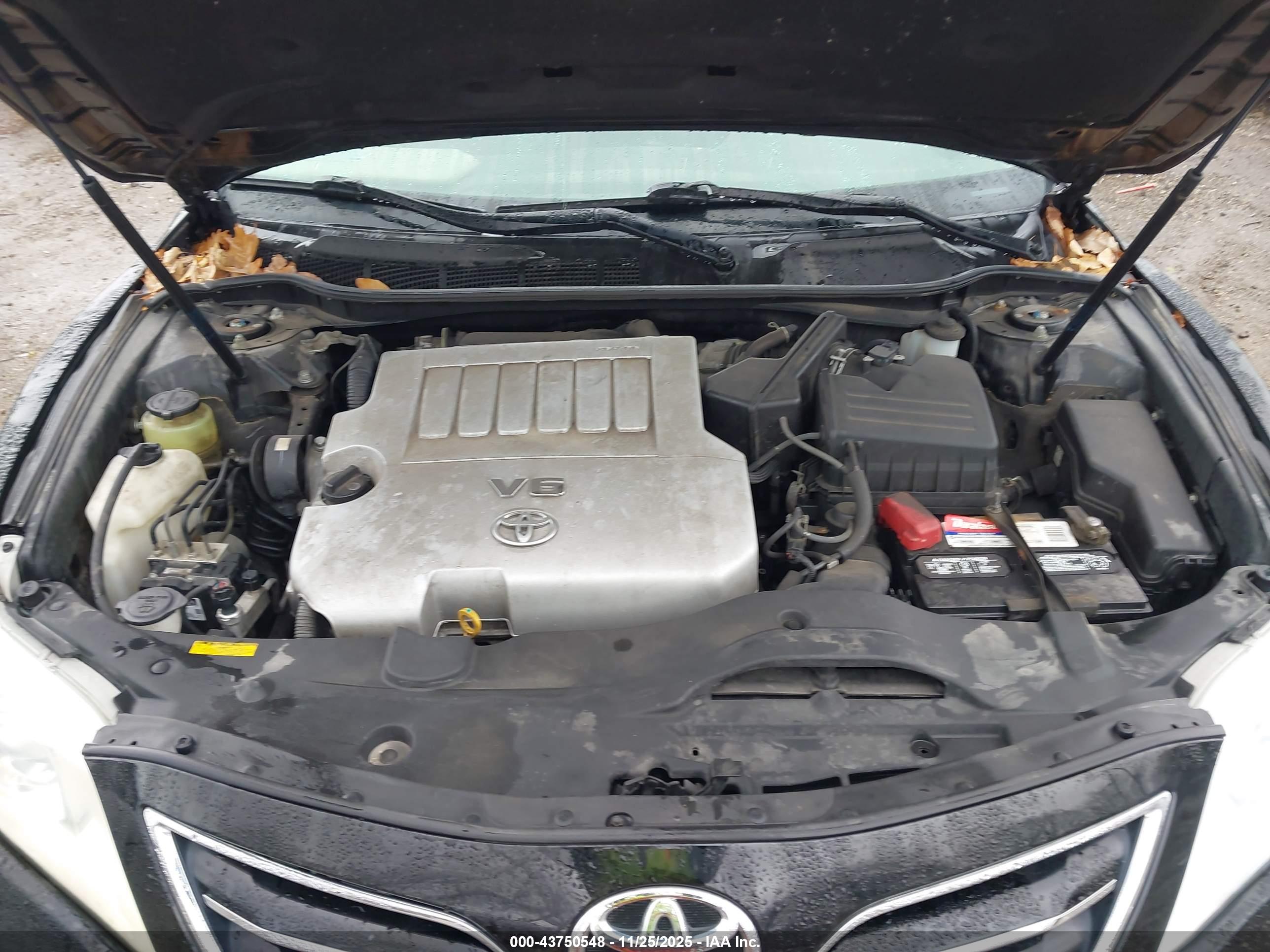 TOYOTA CAMRY image 10