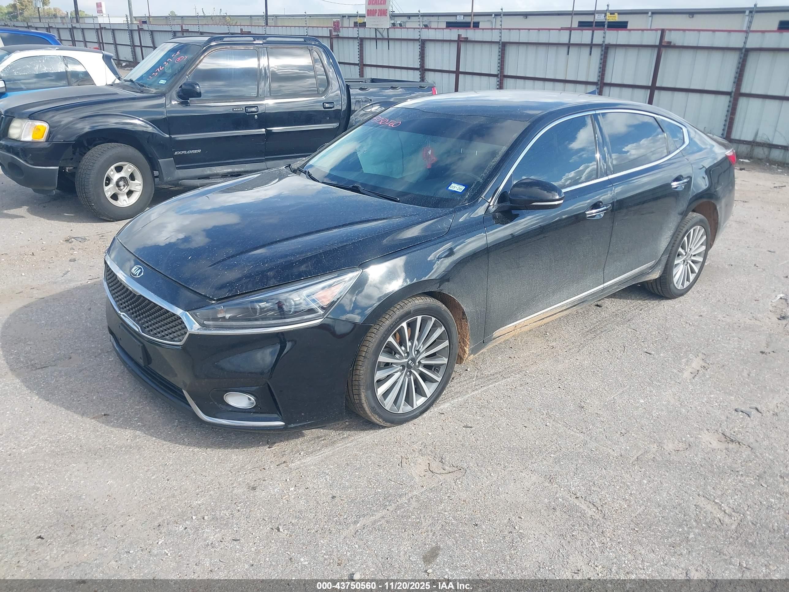 KIA CADENZA image 2