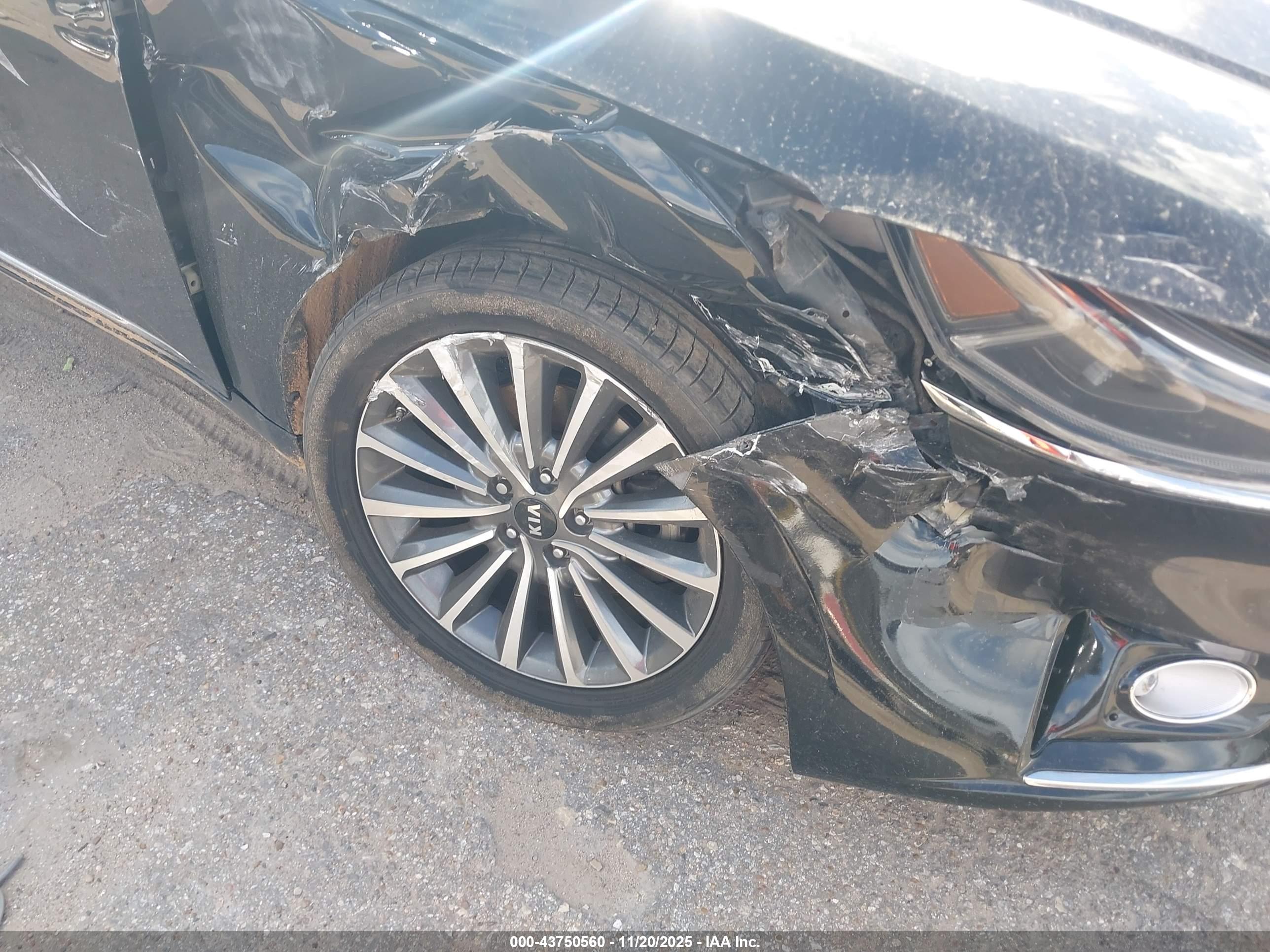 KIA CADENZA image 6
