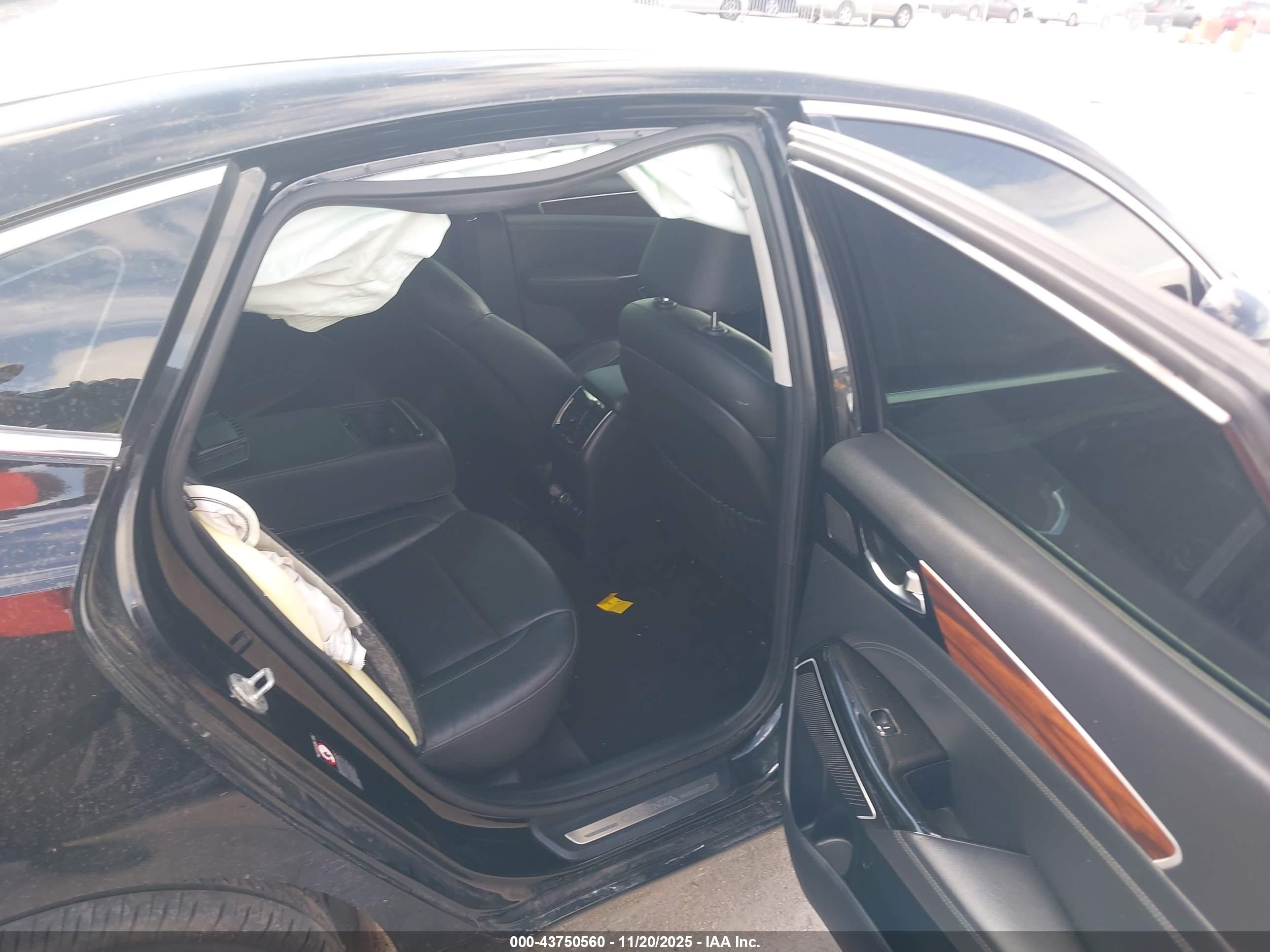 KIA CADENZA image 8