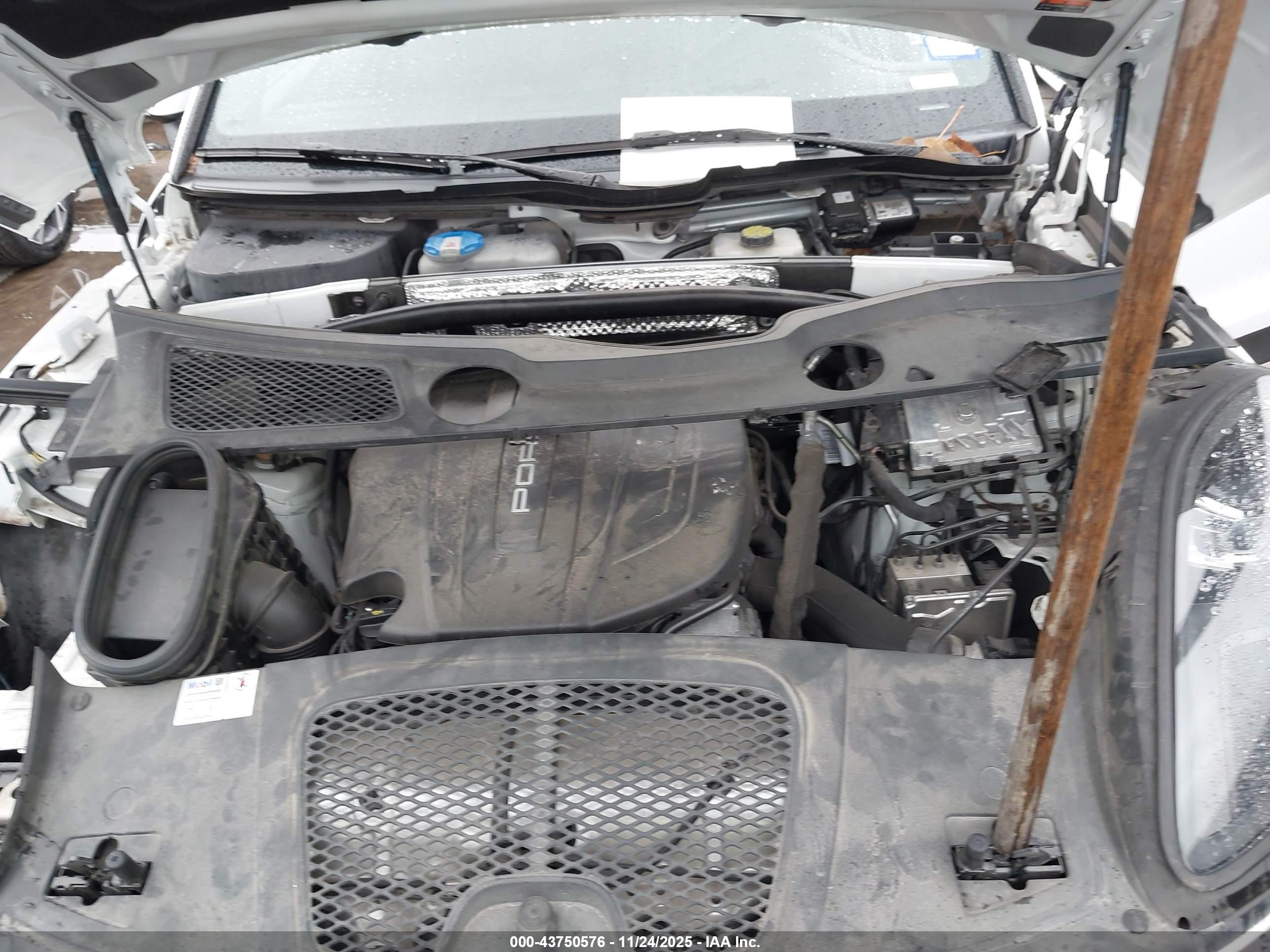PORSCHE MACAN image 10
