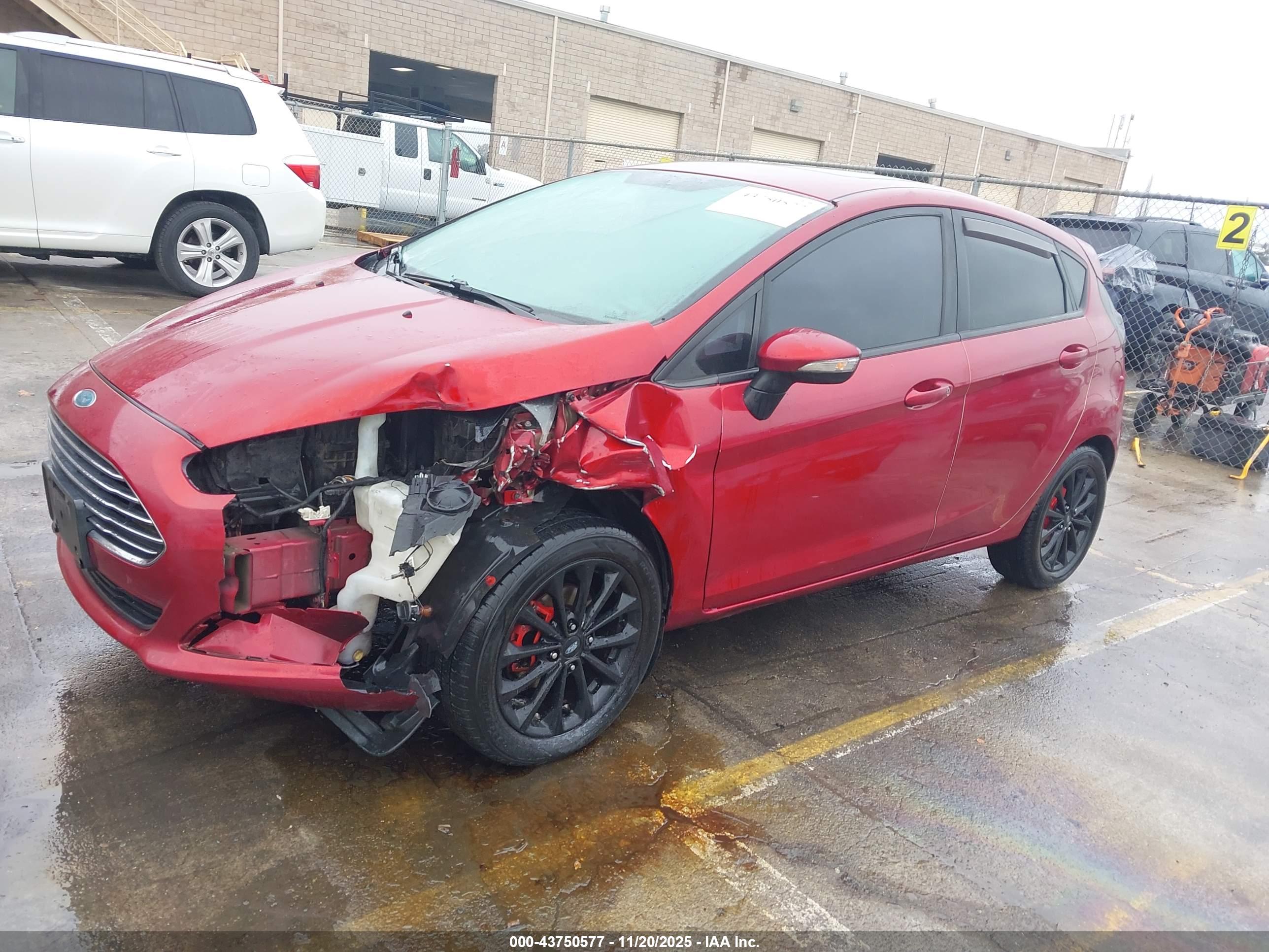 FORD FIESTA image 2