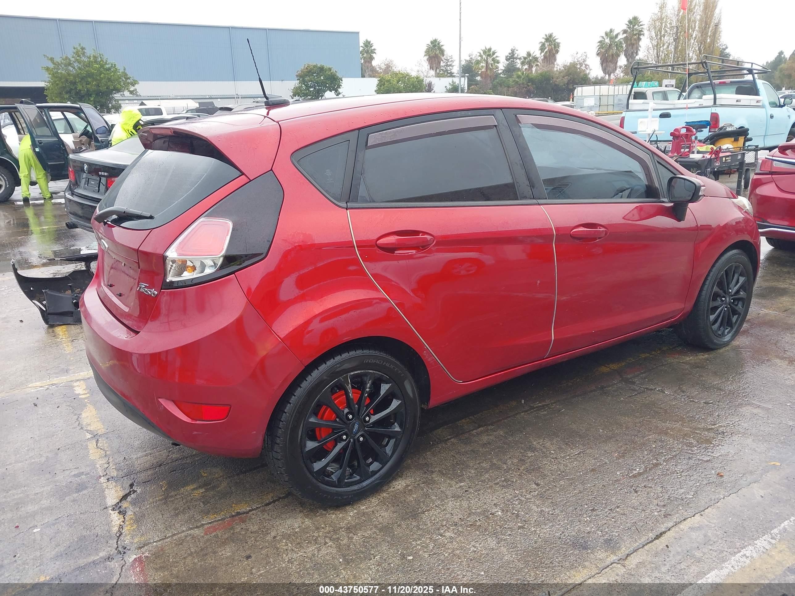 FORD FIESTA image 4