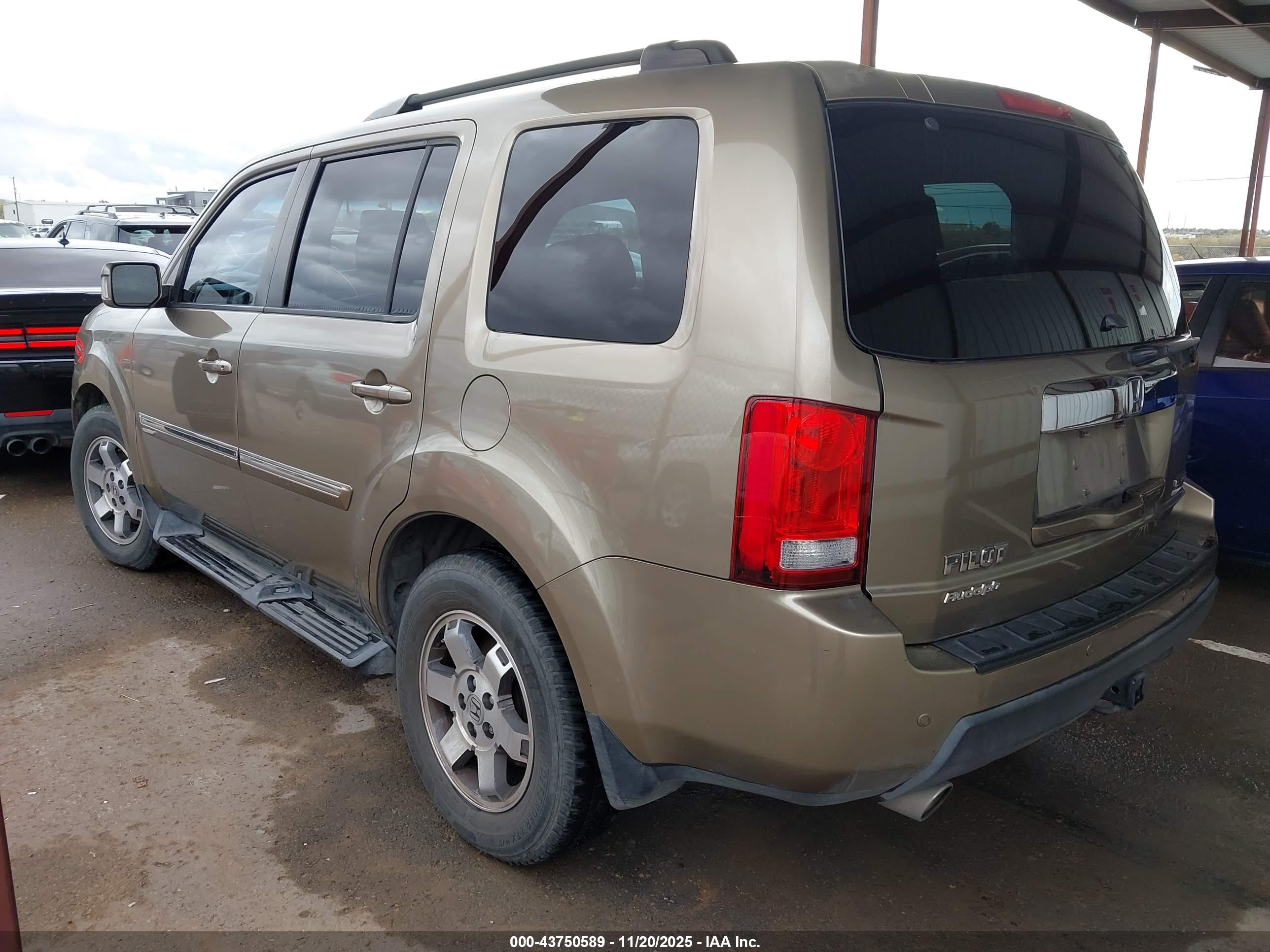 HONDA PILOT image 3