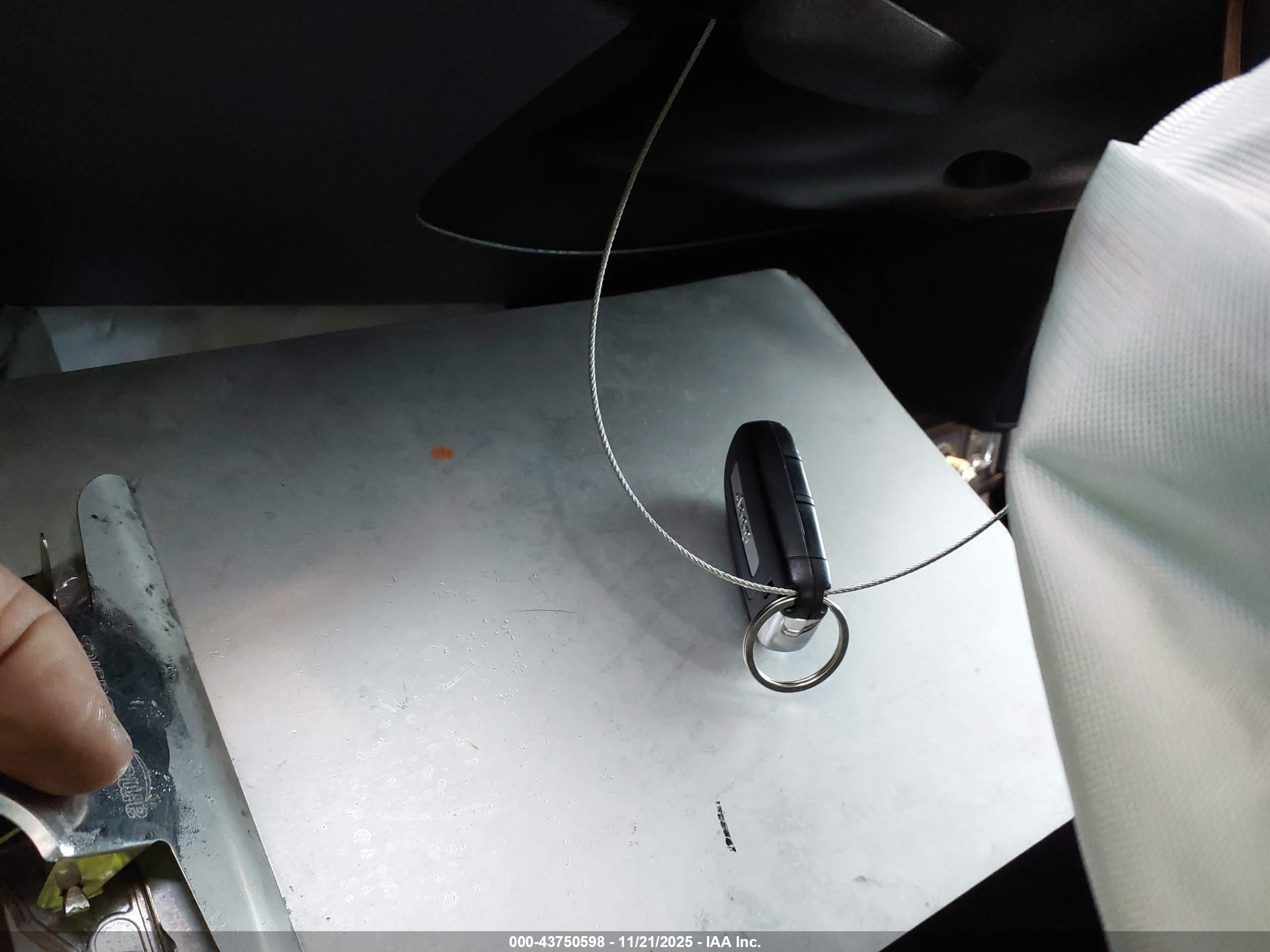 JEEP RENEGADE image 11