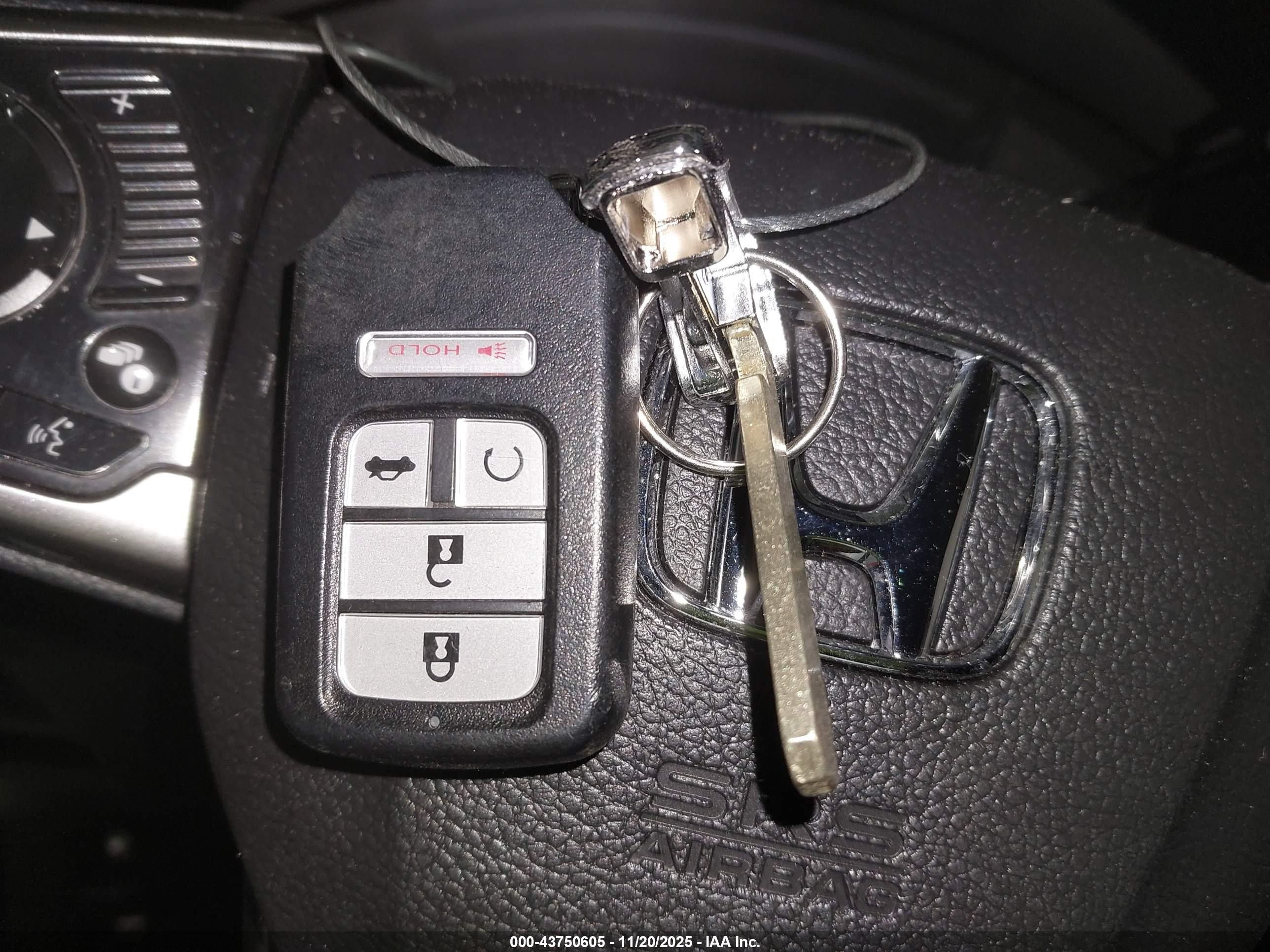 HONDA CR-V image 11