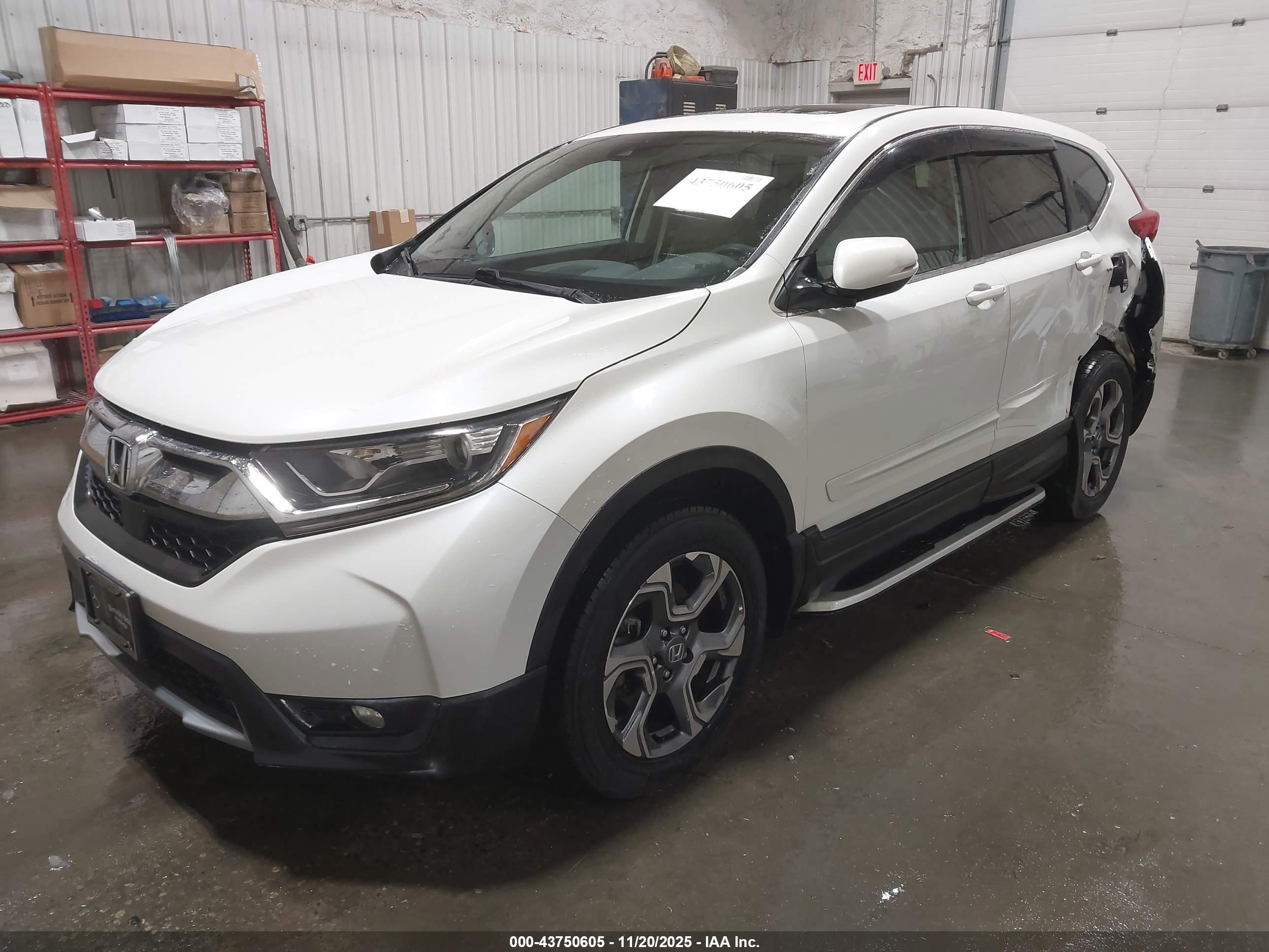 HONDA CR-V image 2