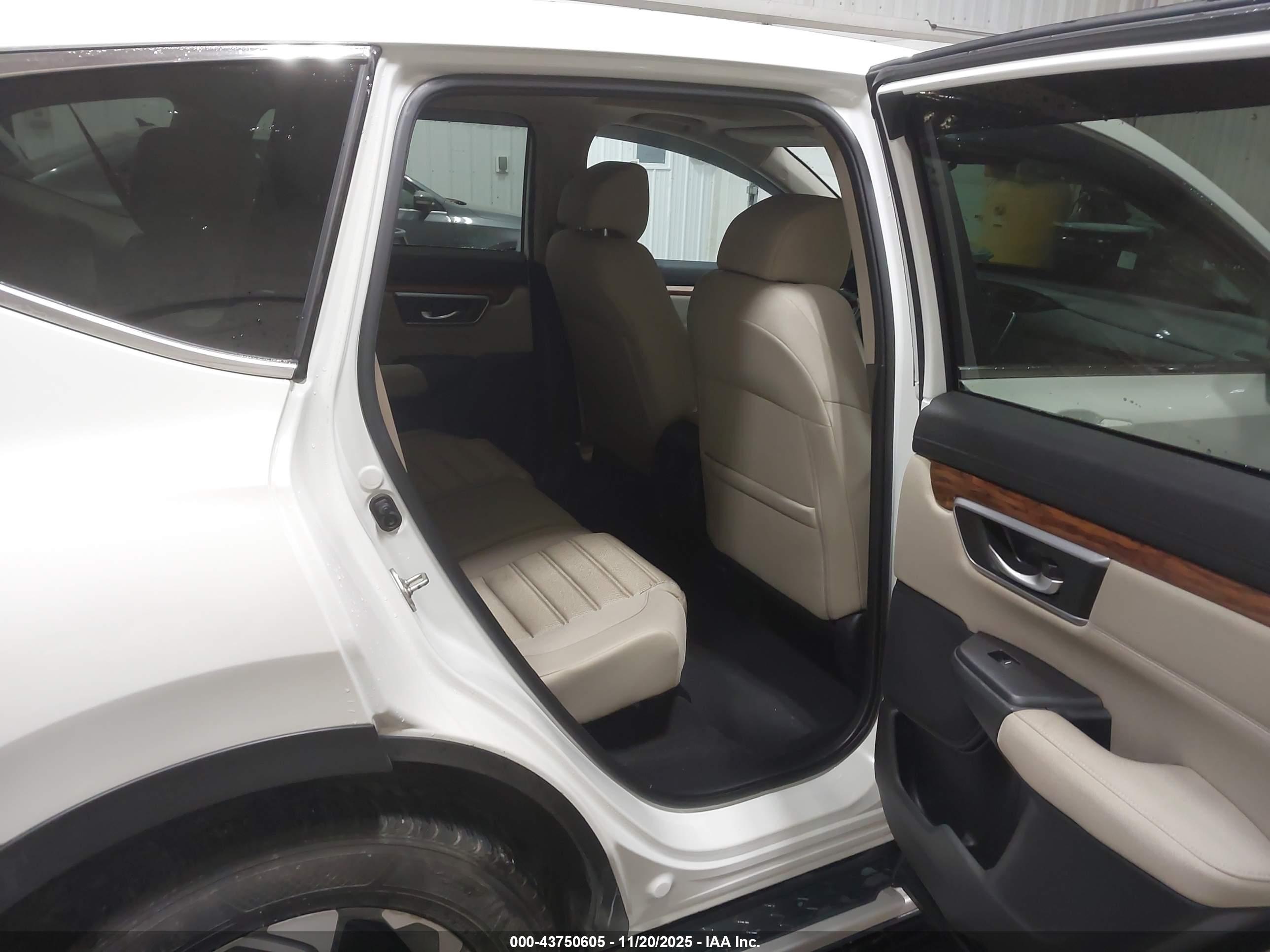 HONDA CR-V image 8