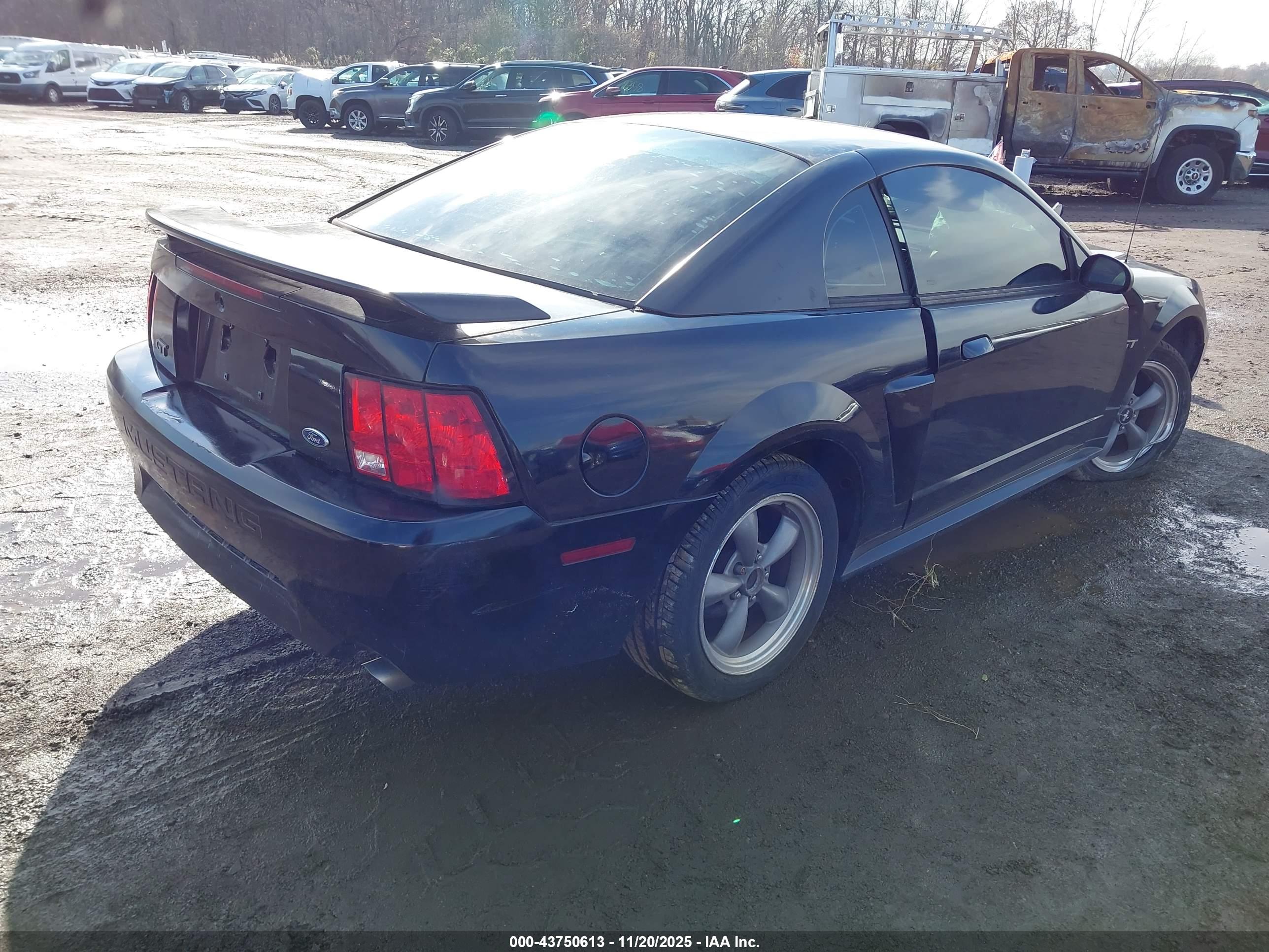 FORD MUSTANG image 4