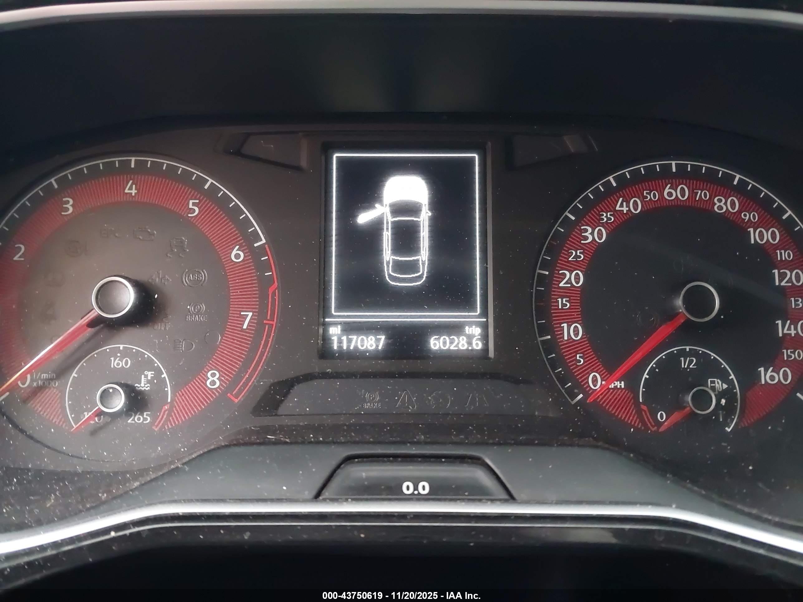 VOLKSWAGEN JETTA image 7
