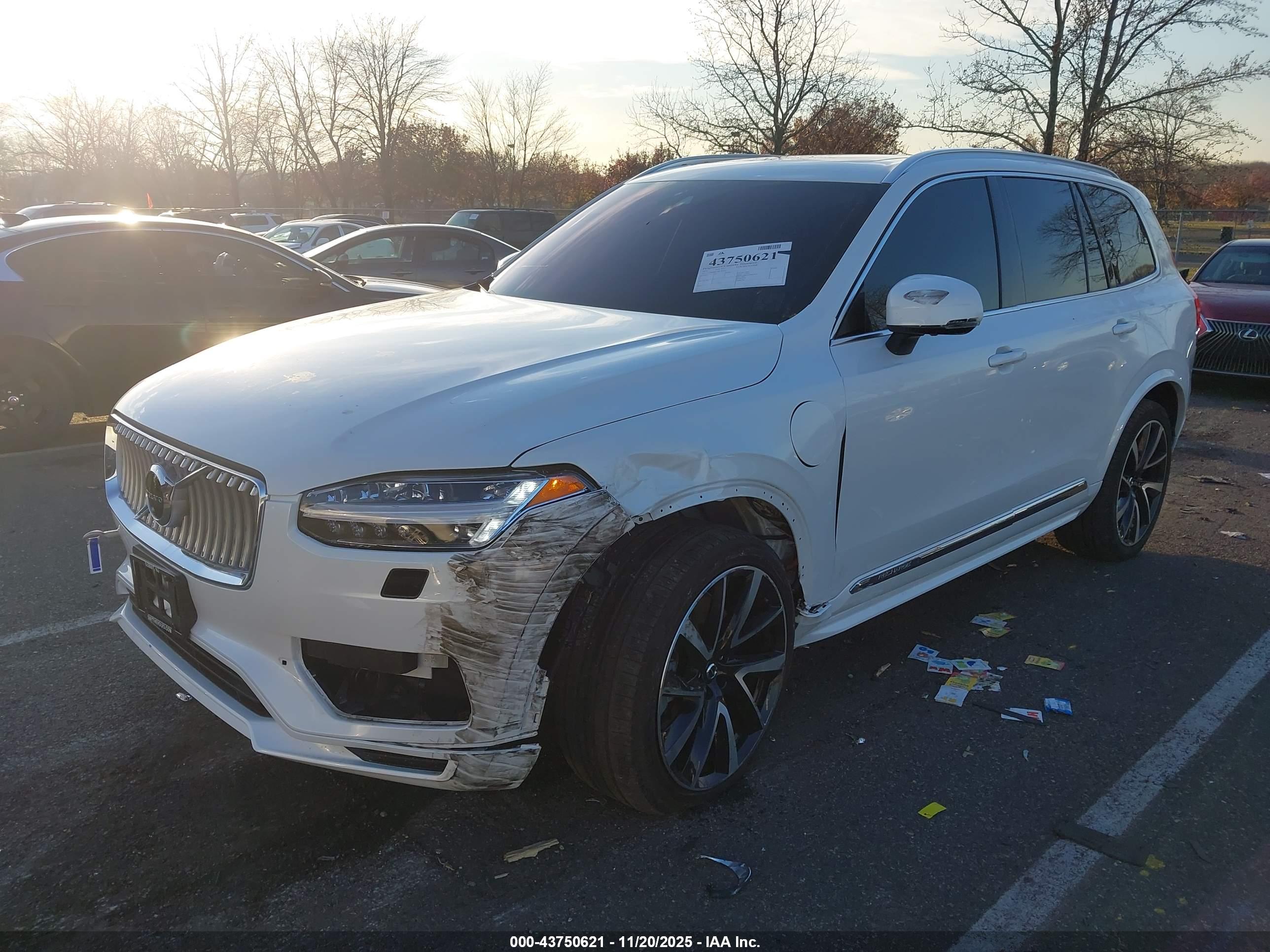 VOLVO XC90 image 6