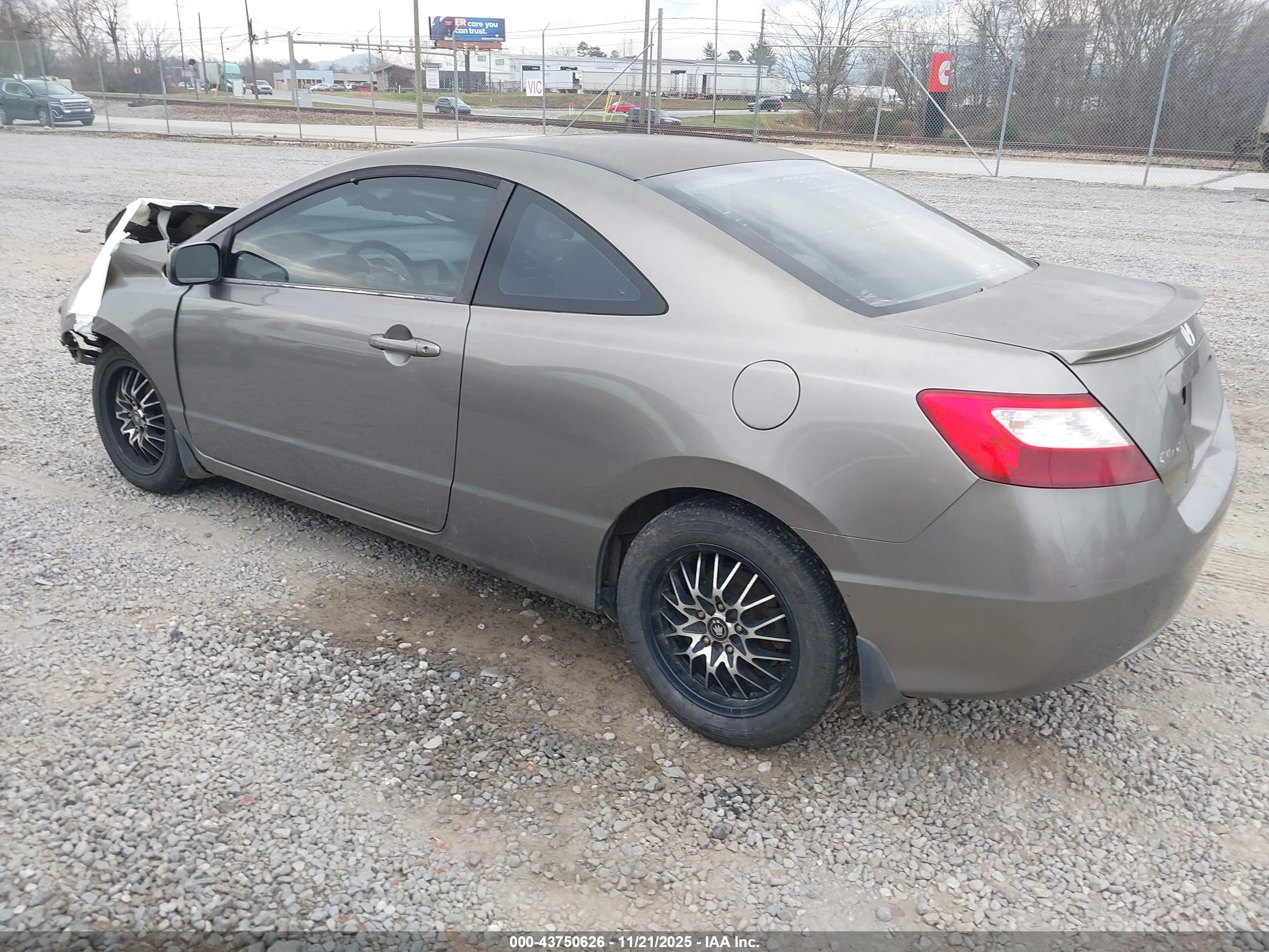 HONDA CIVIC image 3