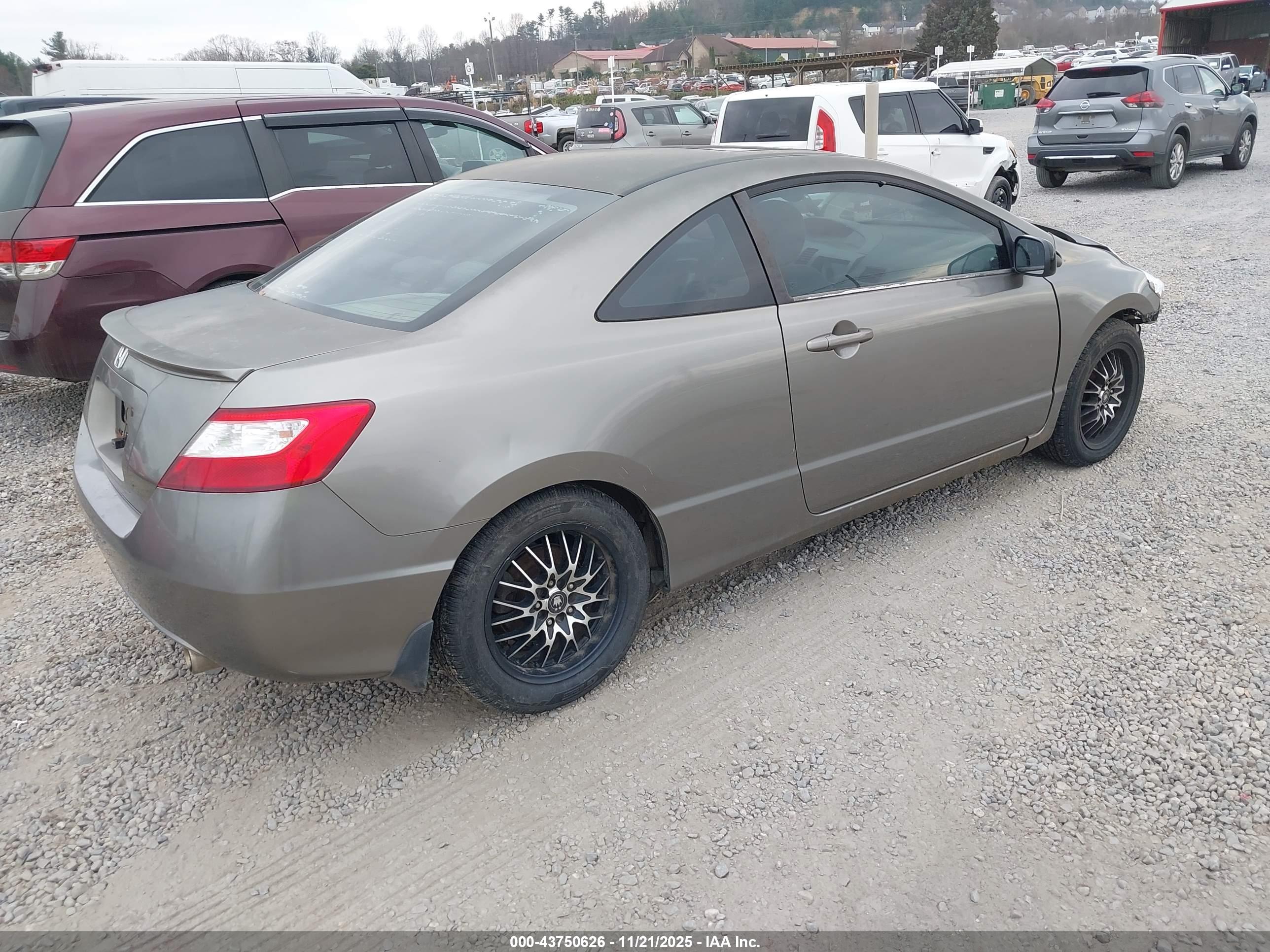 HONDA CIVIC image 4