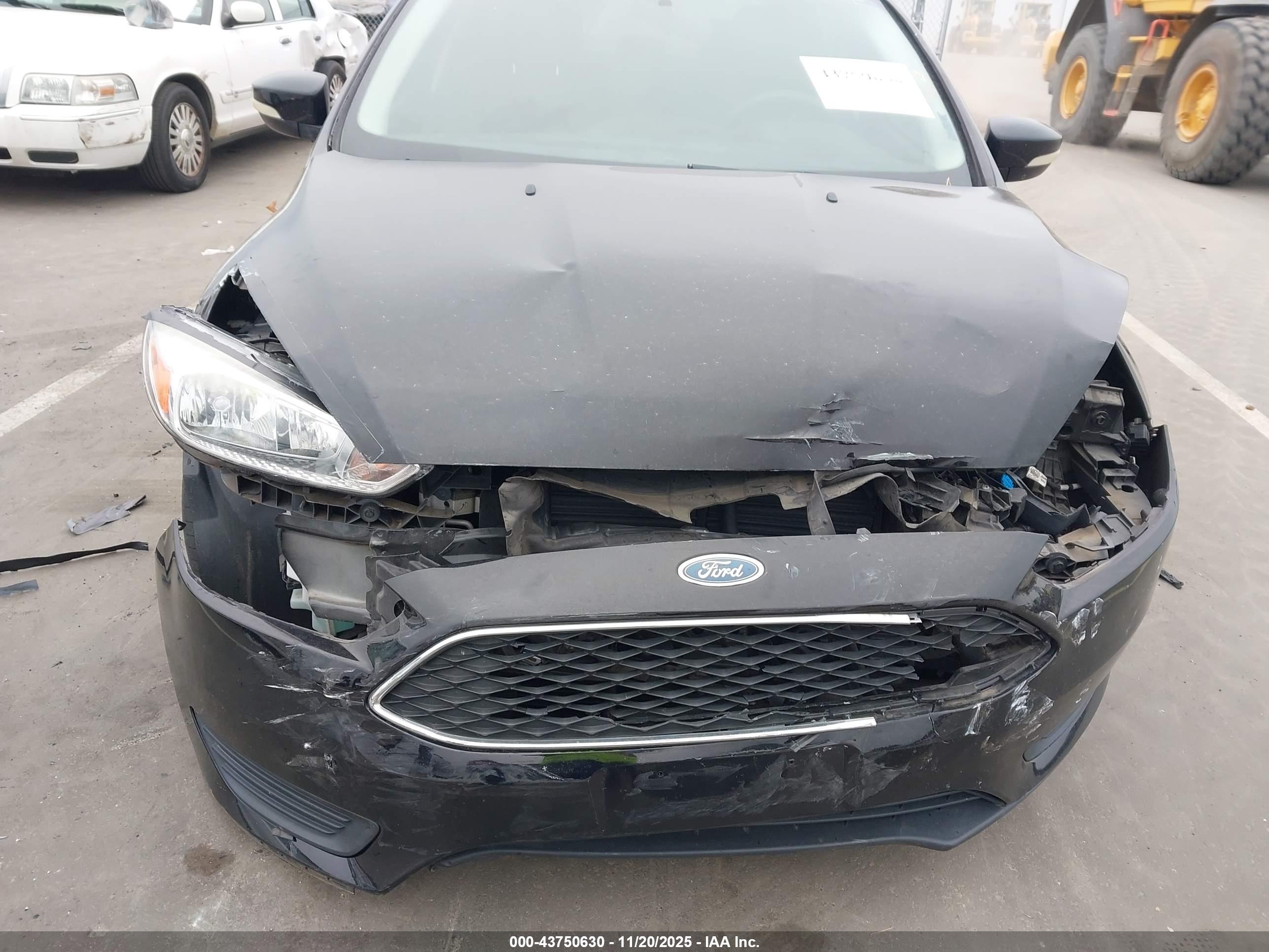 FORD FOCUS image 6