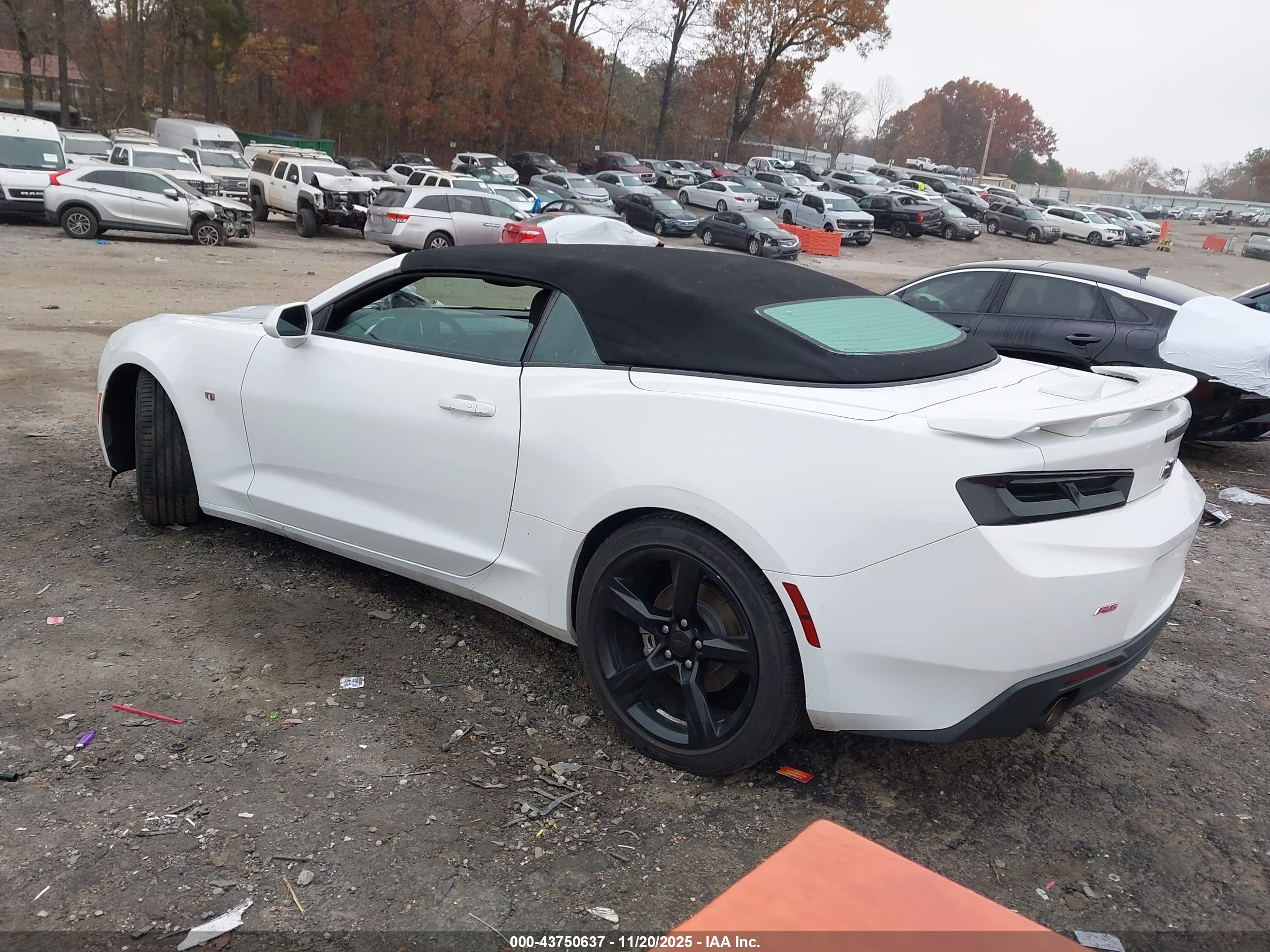 CHEVROLET CAMARO image 3