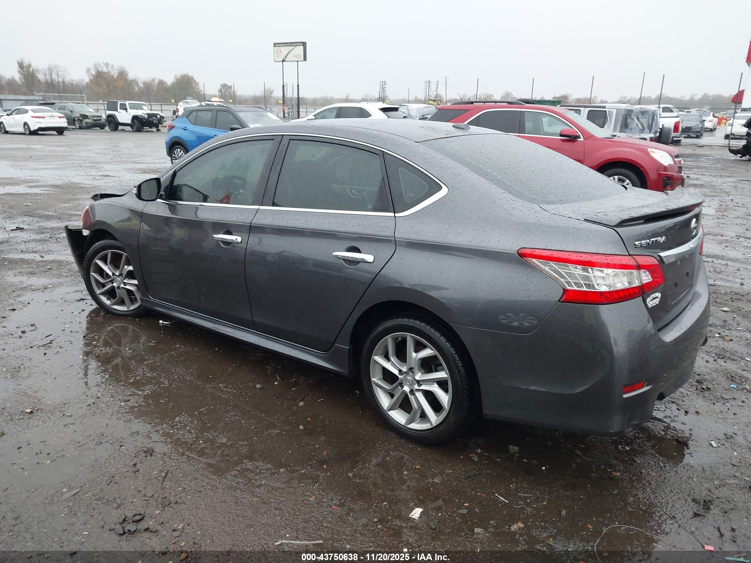 NISSAN SENTRA image 3