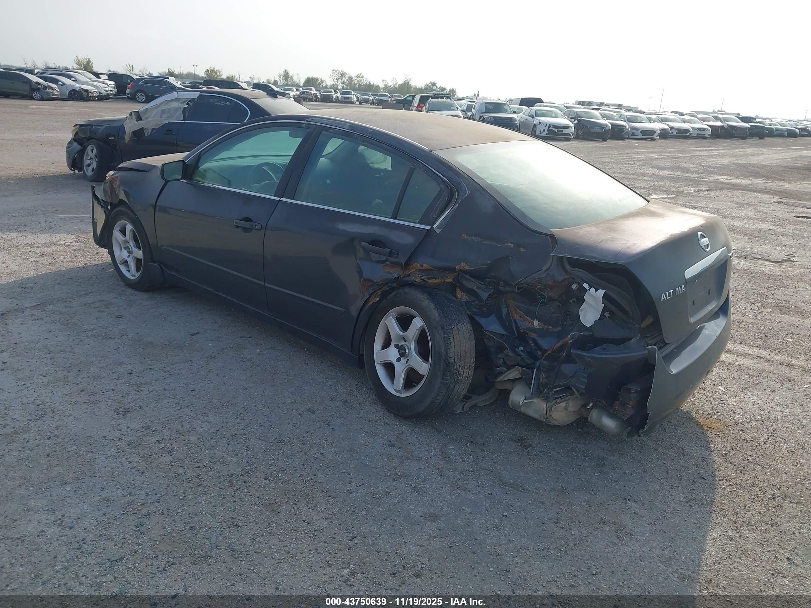 NISSAN ALTIMA image 3