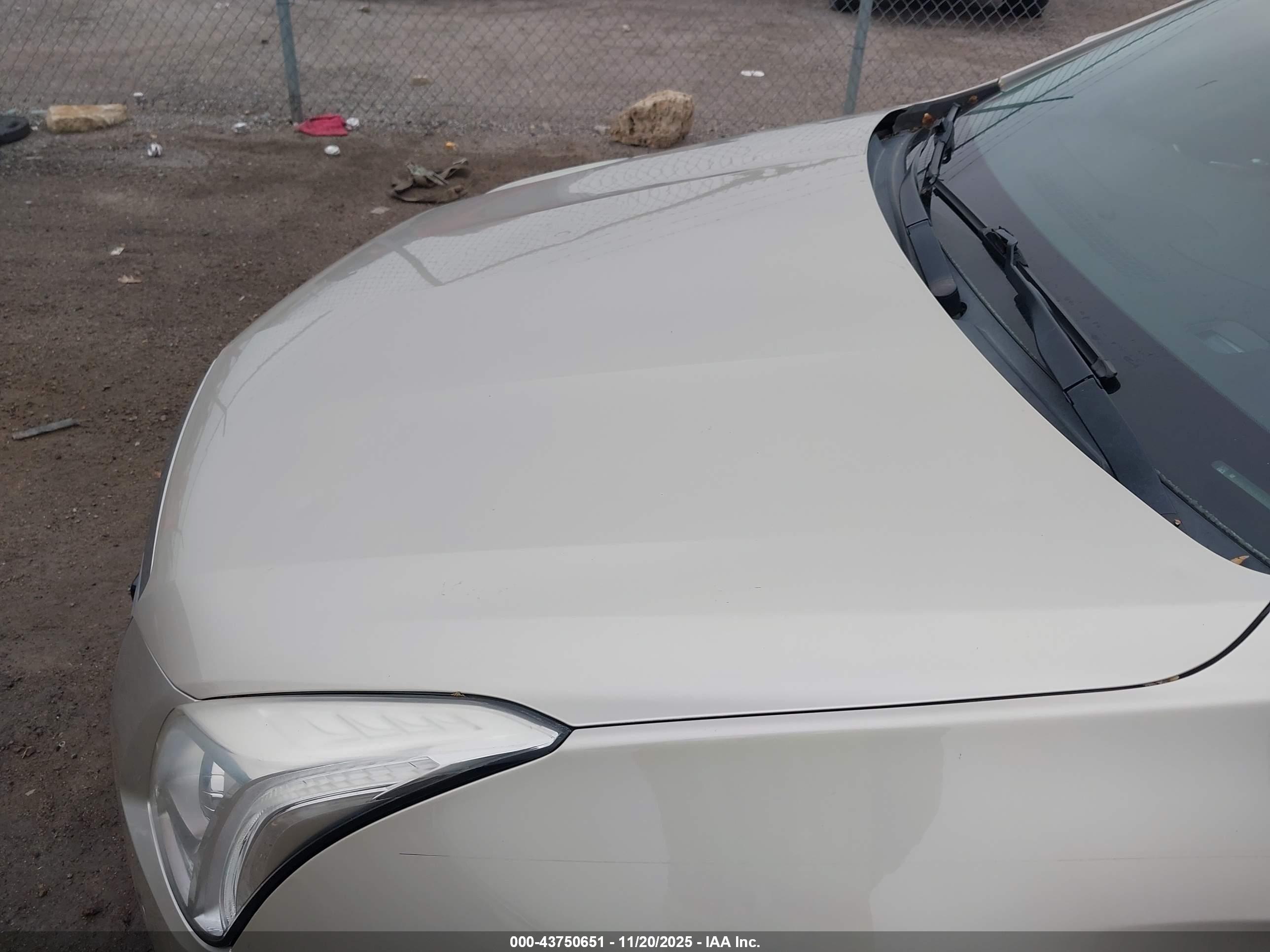 CADILLAC XTS image 6