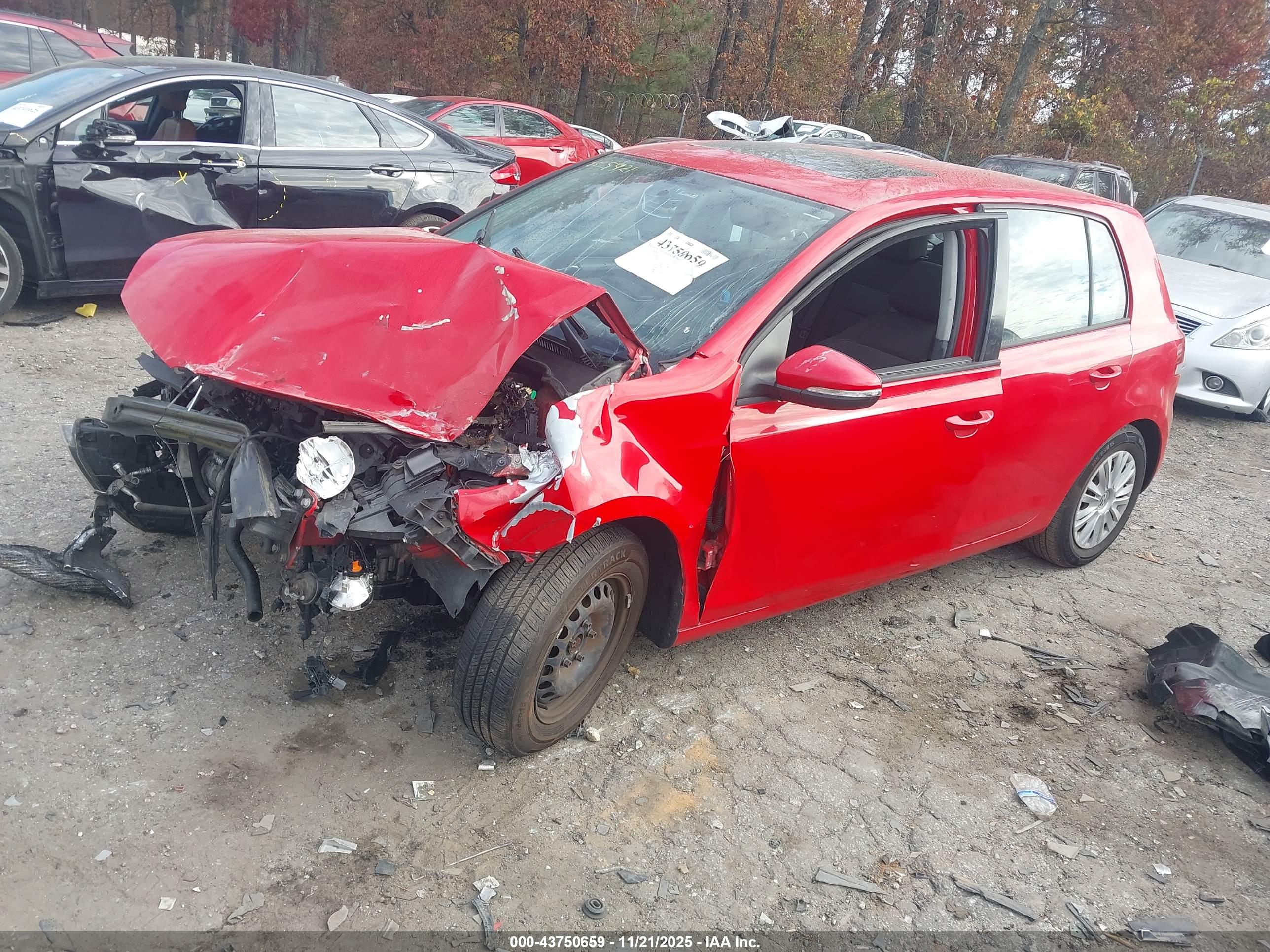VOLKSWAGEN GOLF image 2