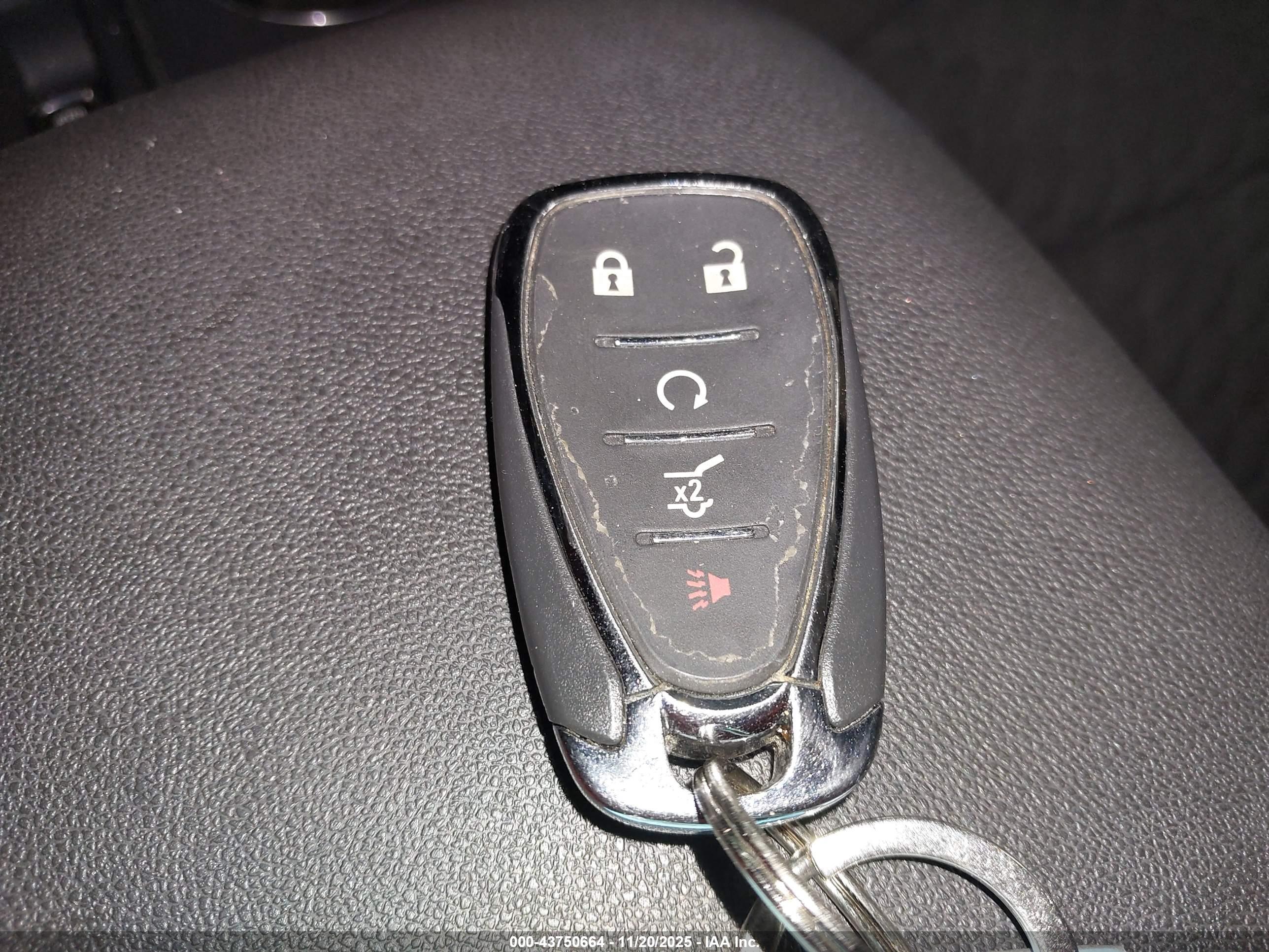 CHEVROLET EQUINOX image 11
