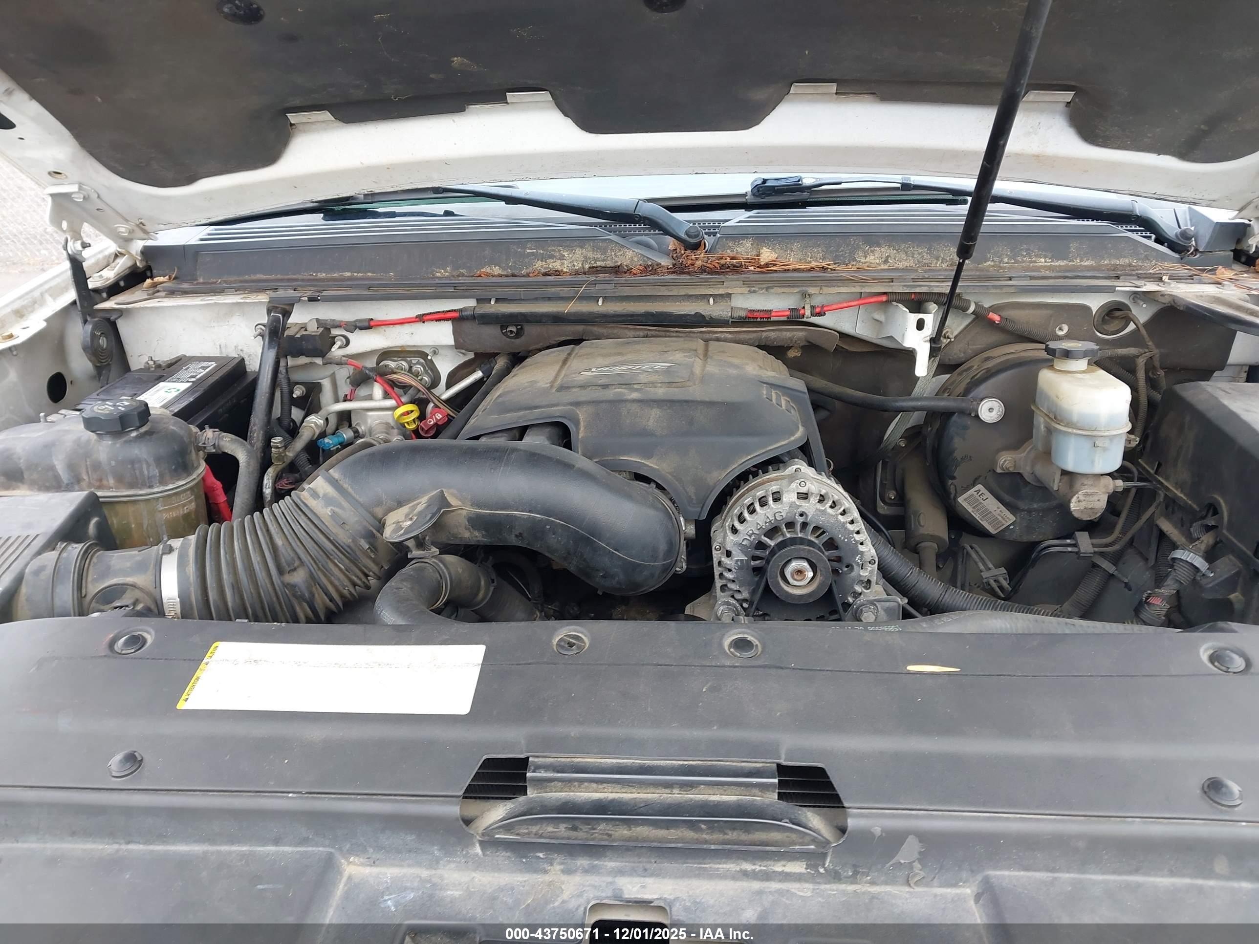 CHEVROLET TAHOE image 10