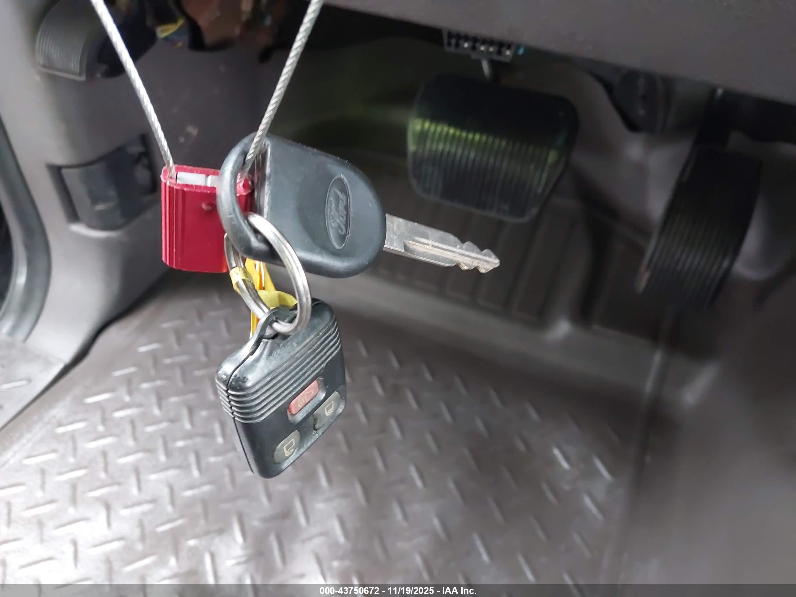 FORD F-150 image 11