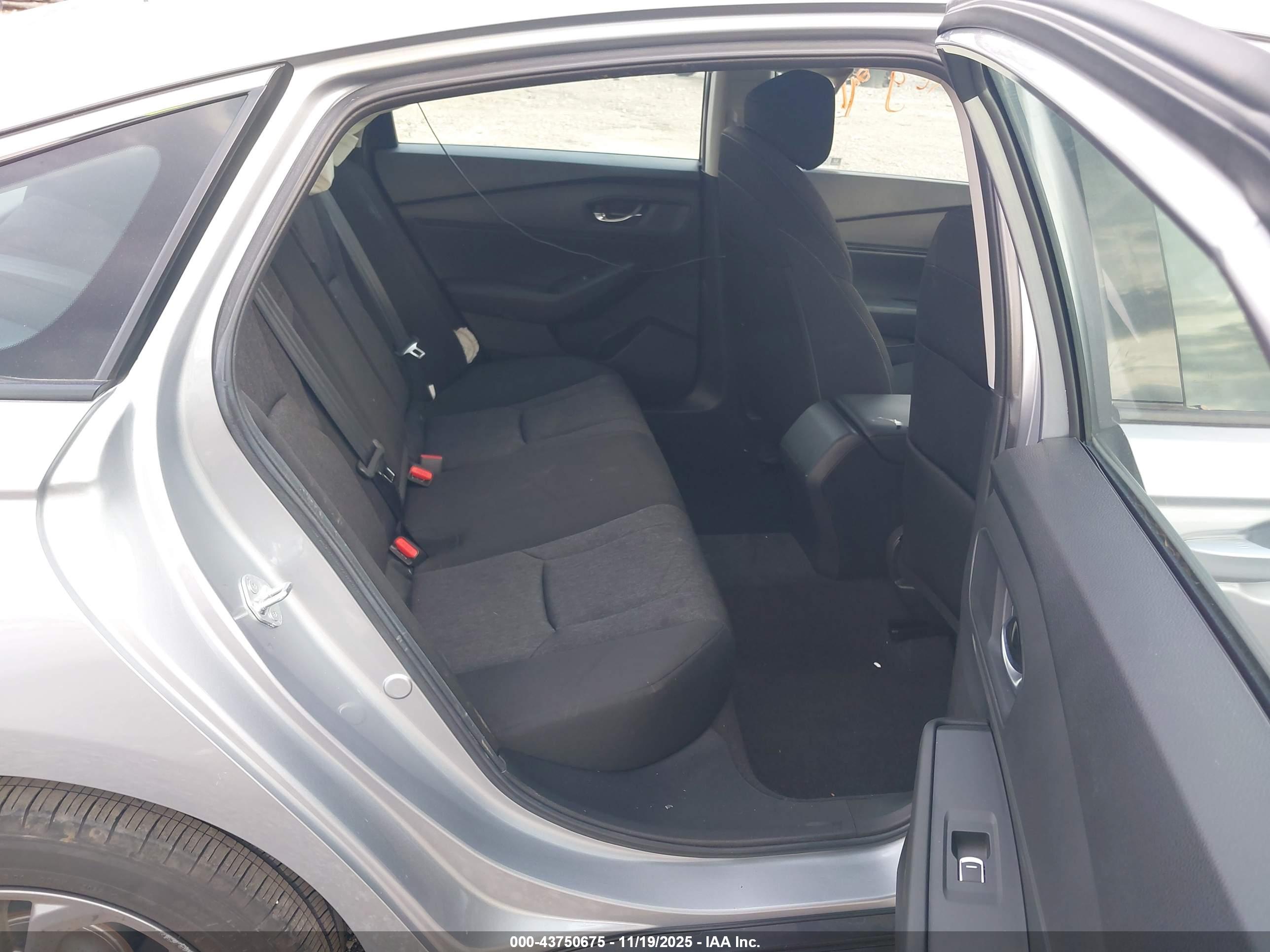 HONDA ACCORD image 8