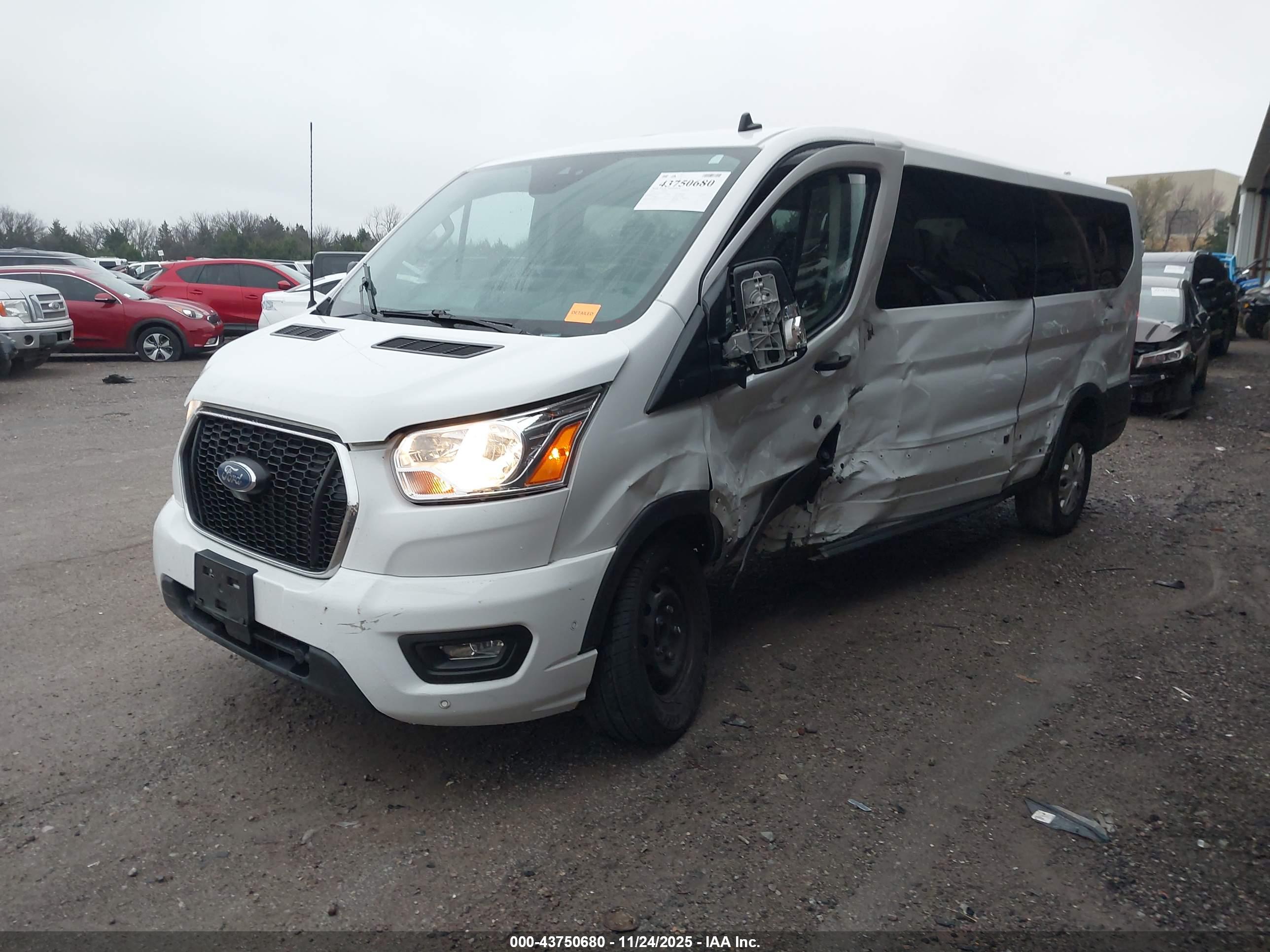 FORD TRANSIT-350 image 2