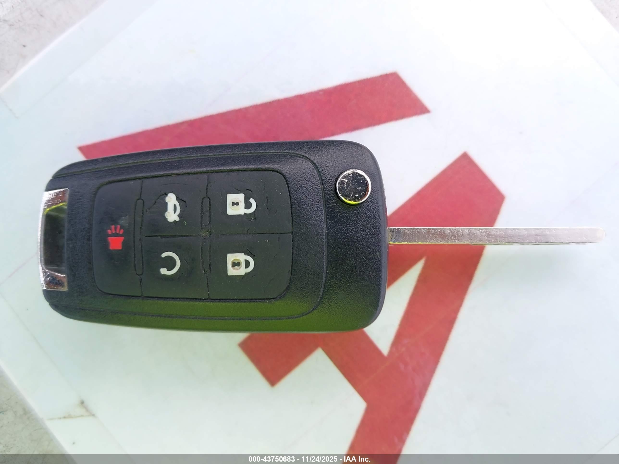 CHEVROLET EQUINOX image 11