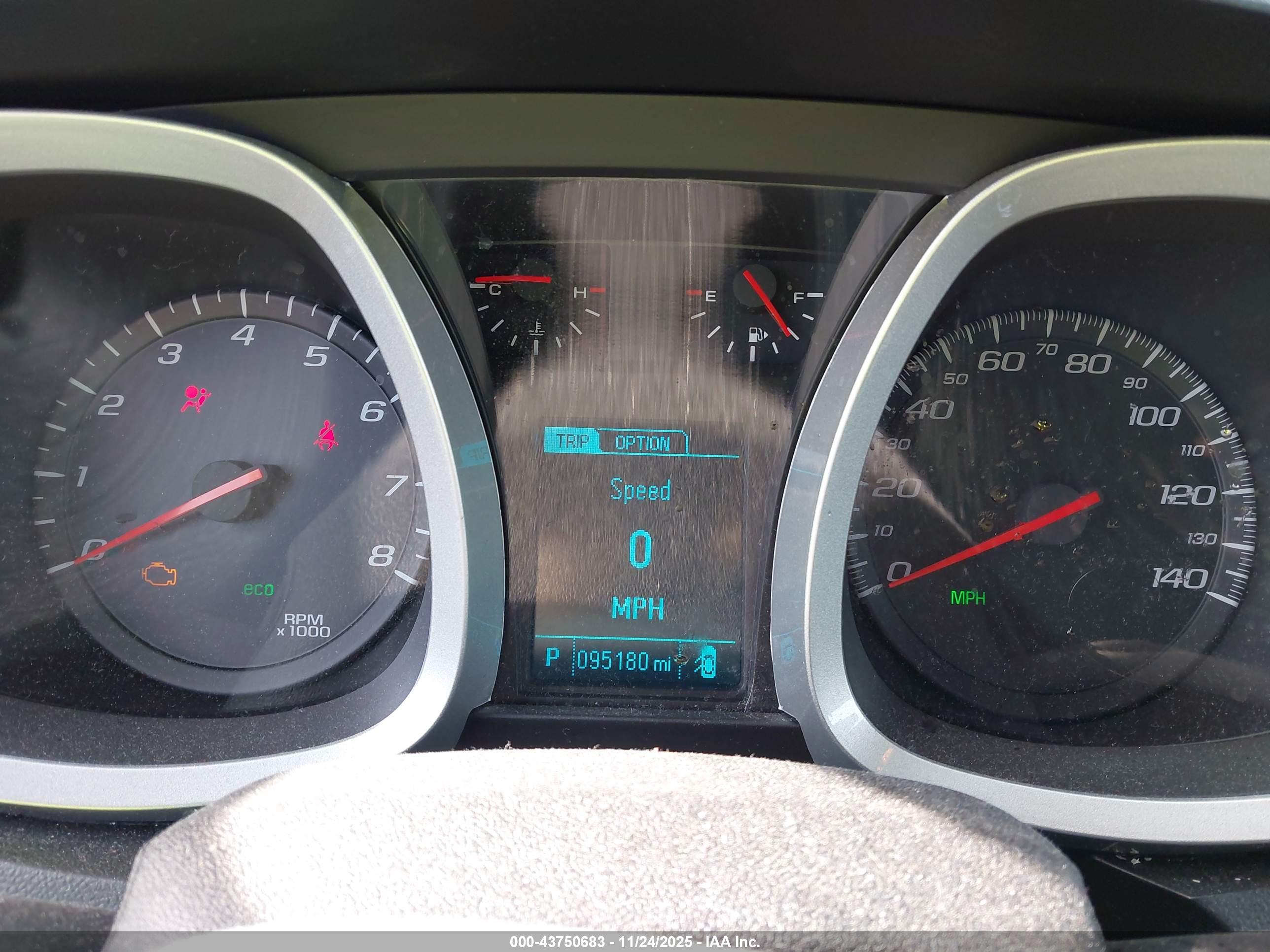 CHEVROLET EQUINOX image 7
