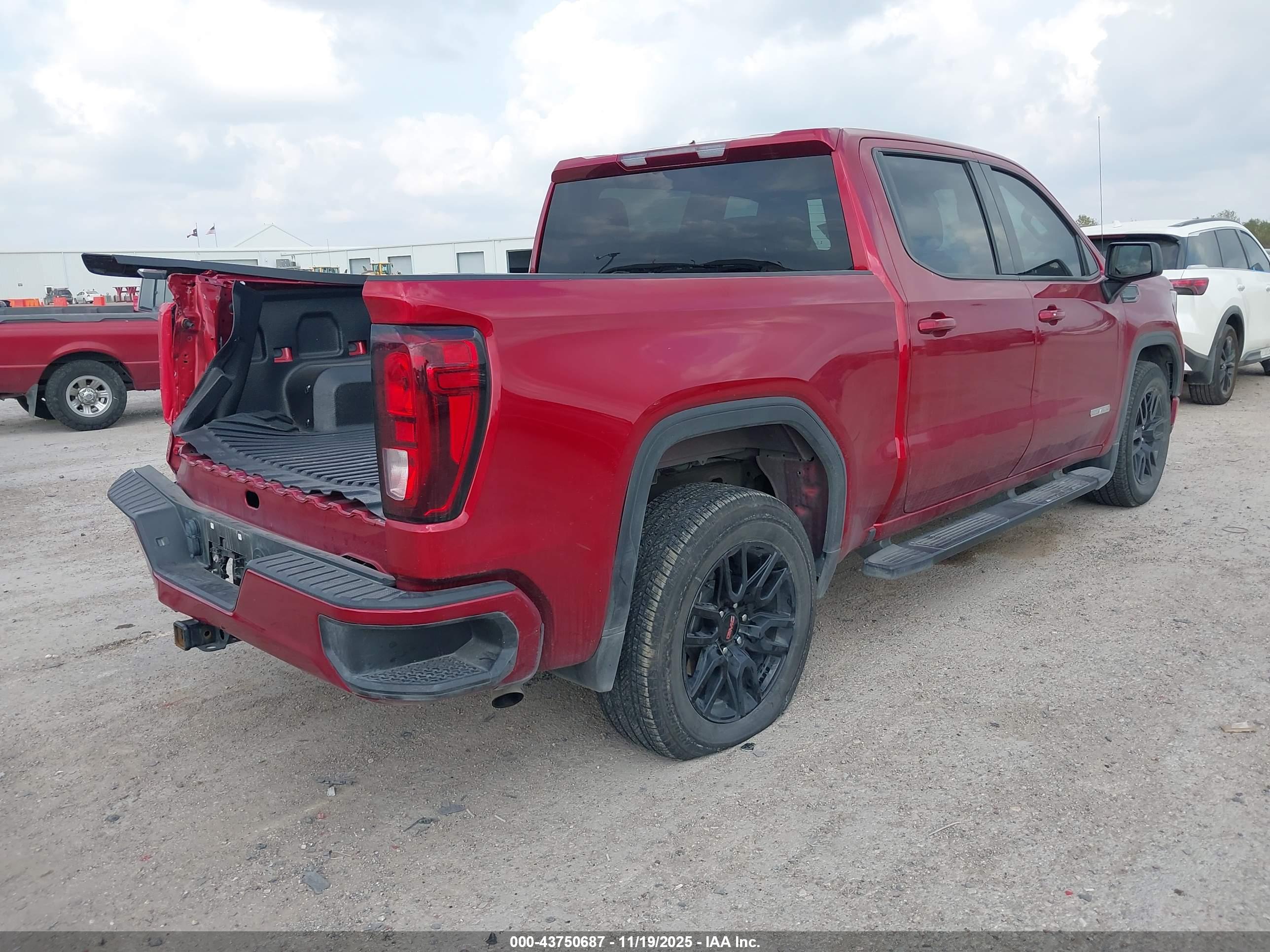 GMC SIERRA image 4