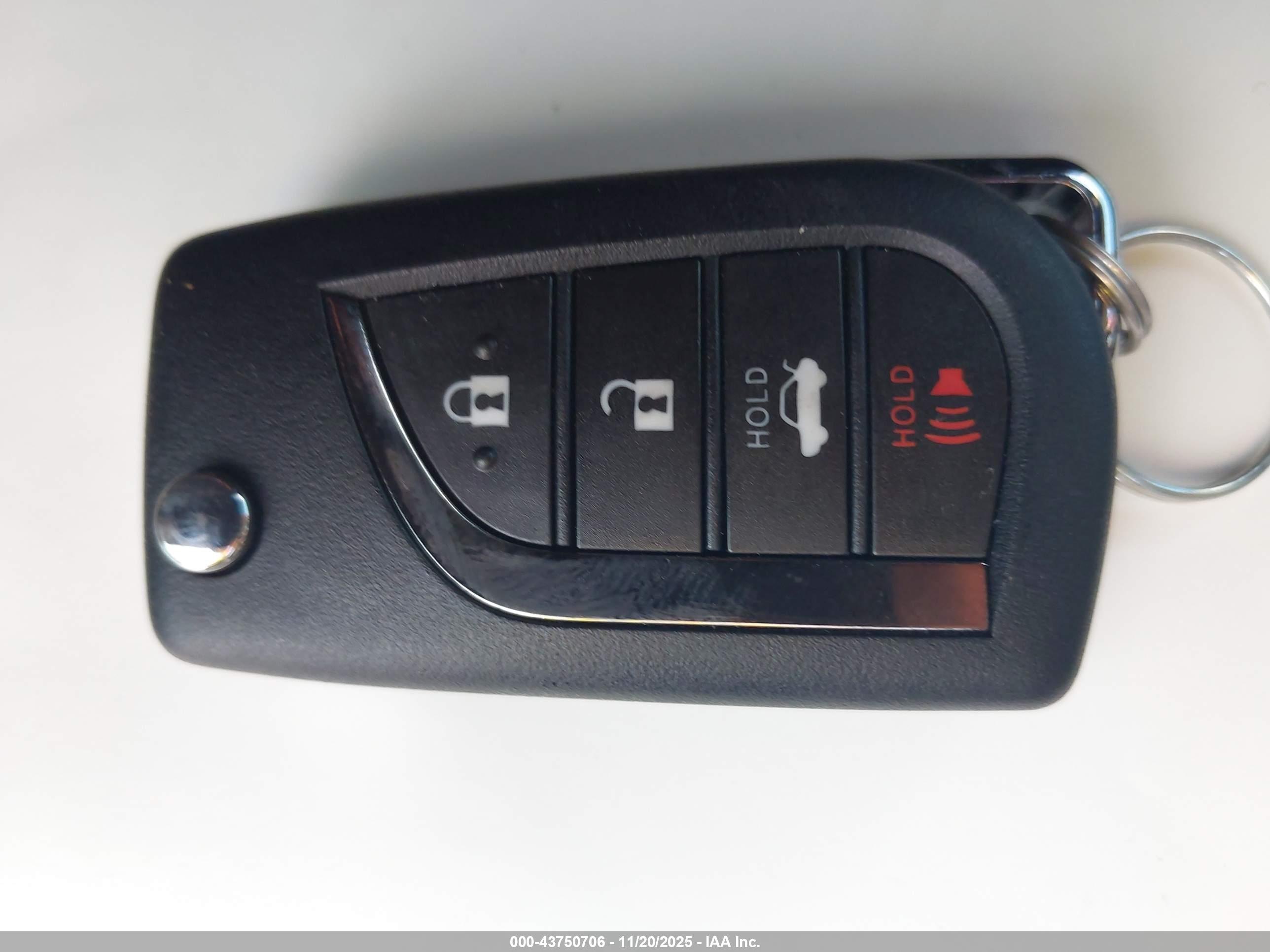 TOYOTA COROLLA image 11