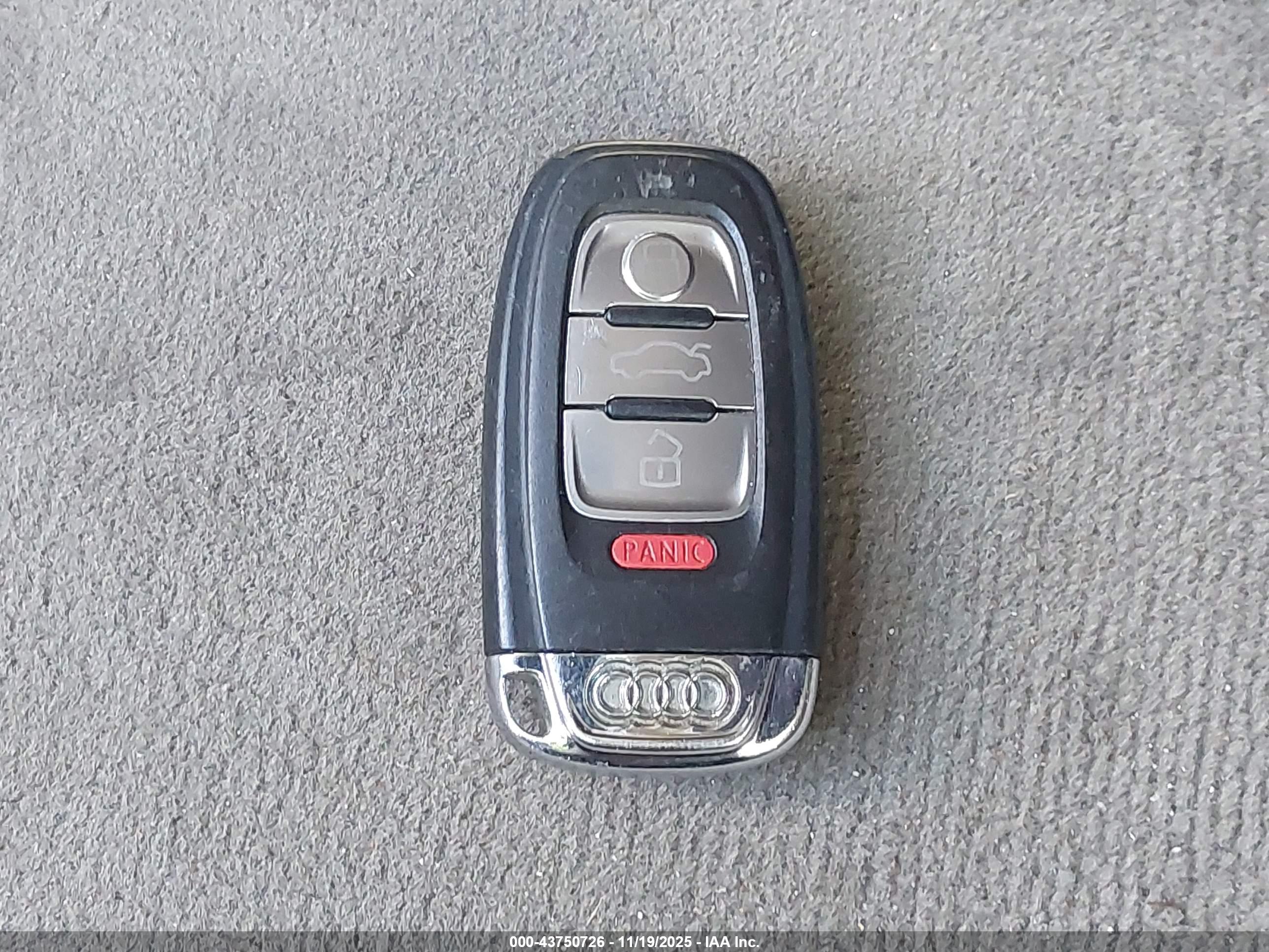 AUDI A4 image 11