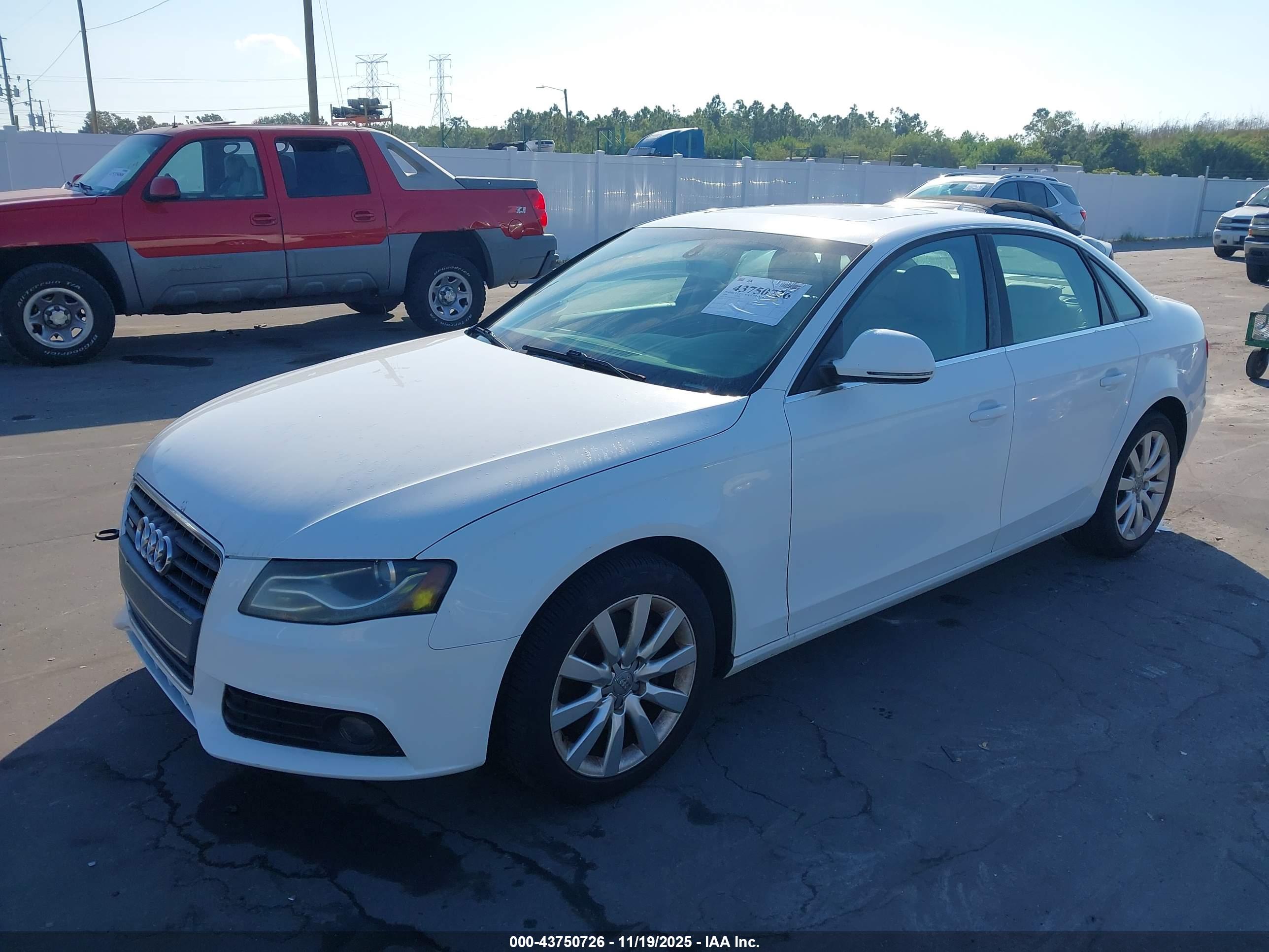 AUDI A4 image 2