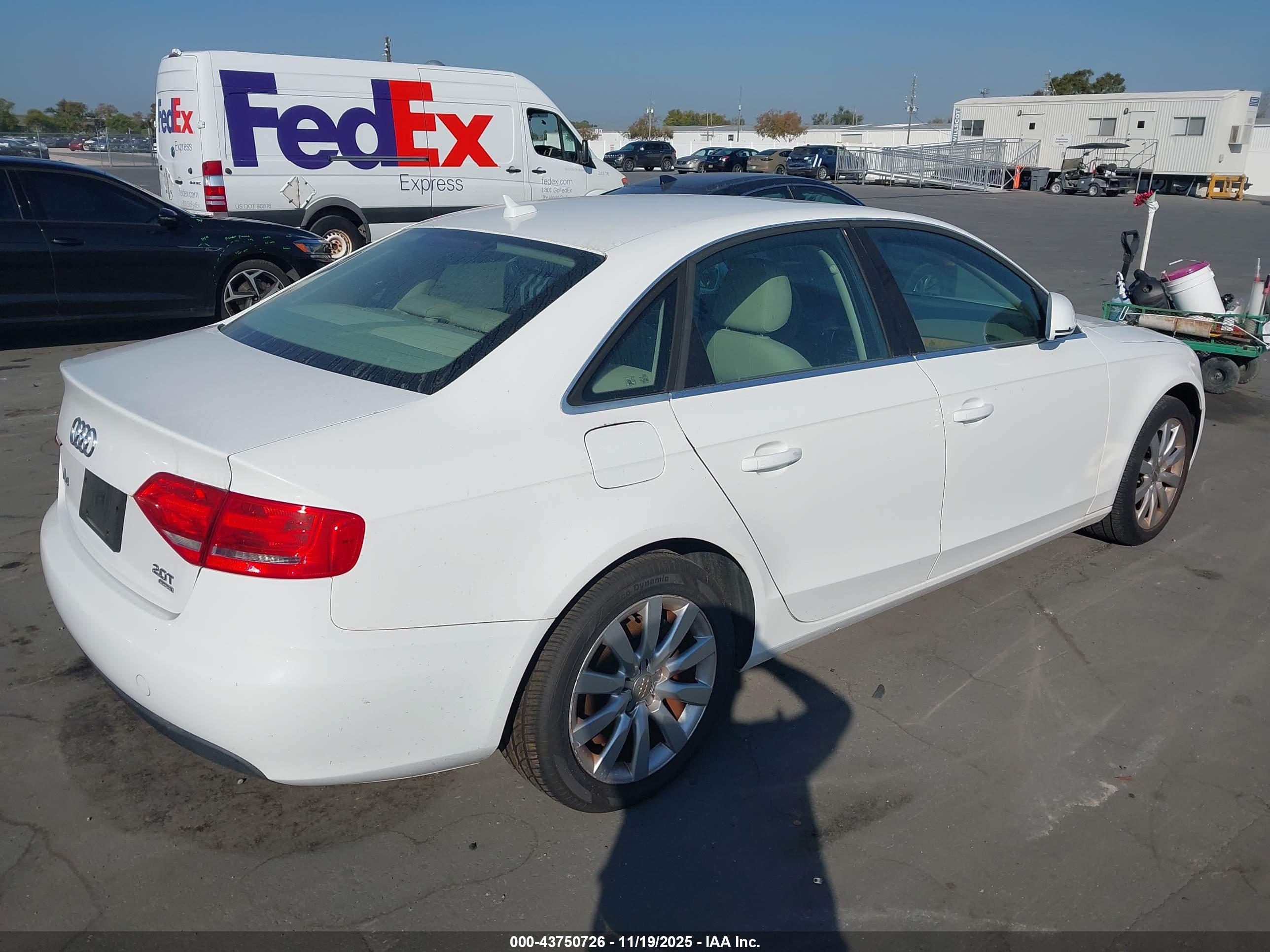 AUDI A4 image 4