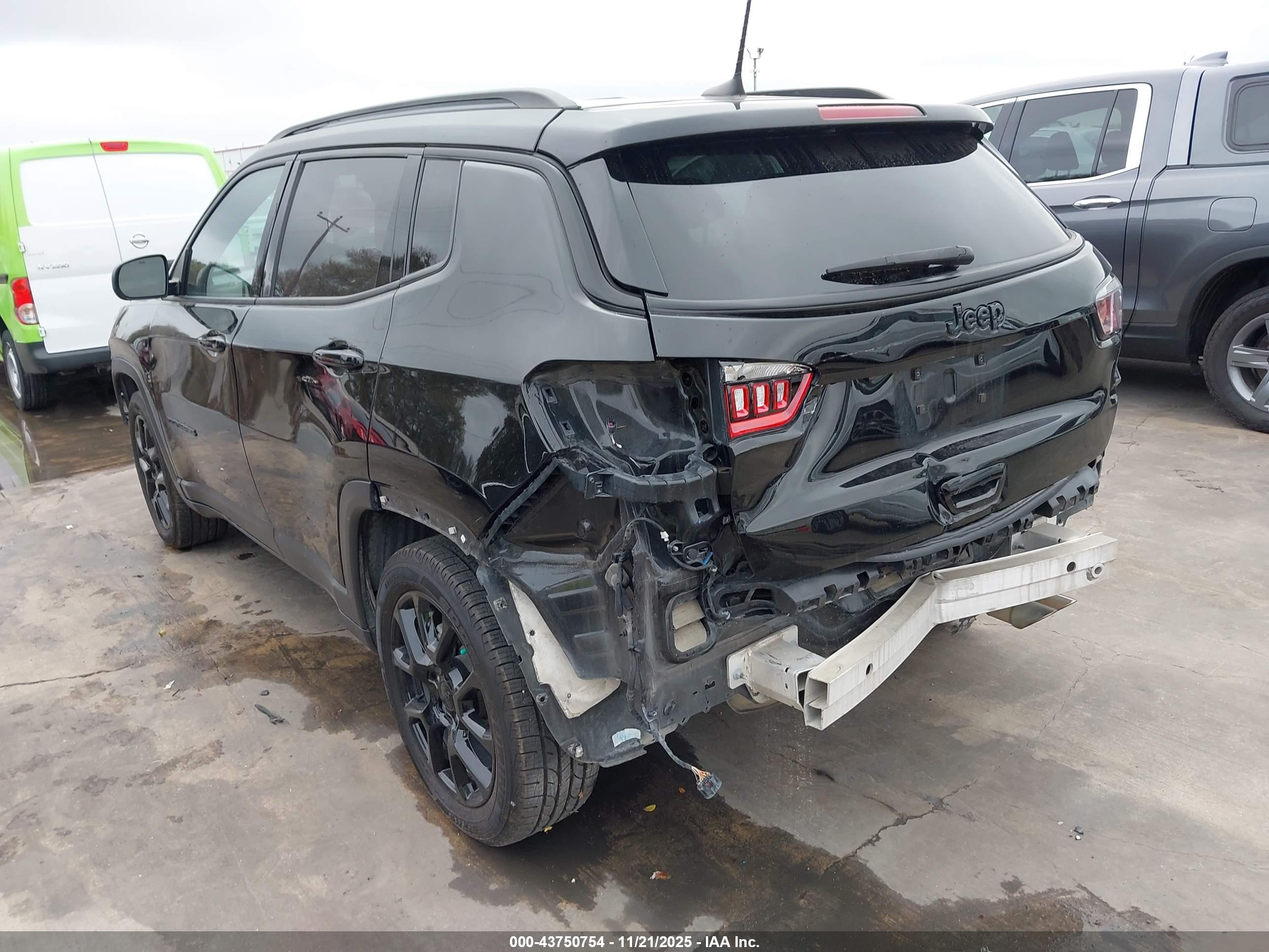 JEEP COMPASS image 3