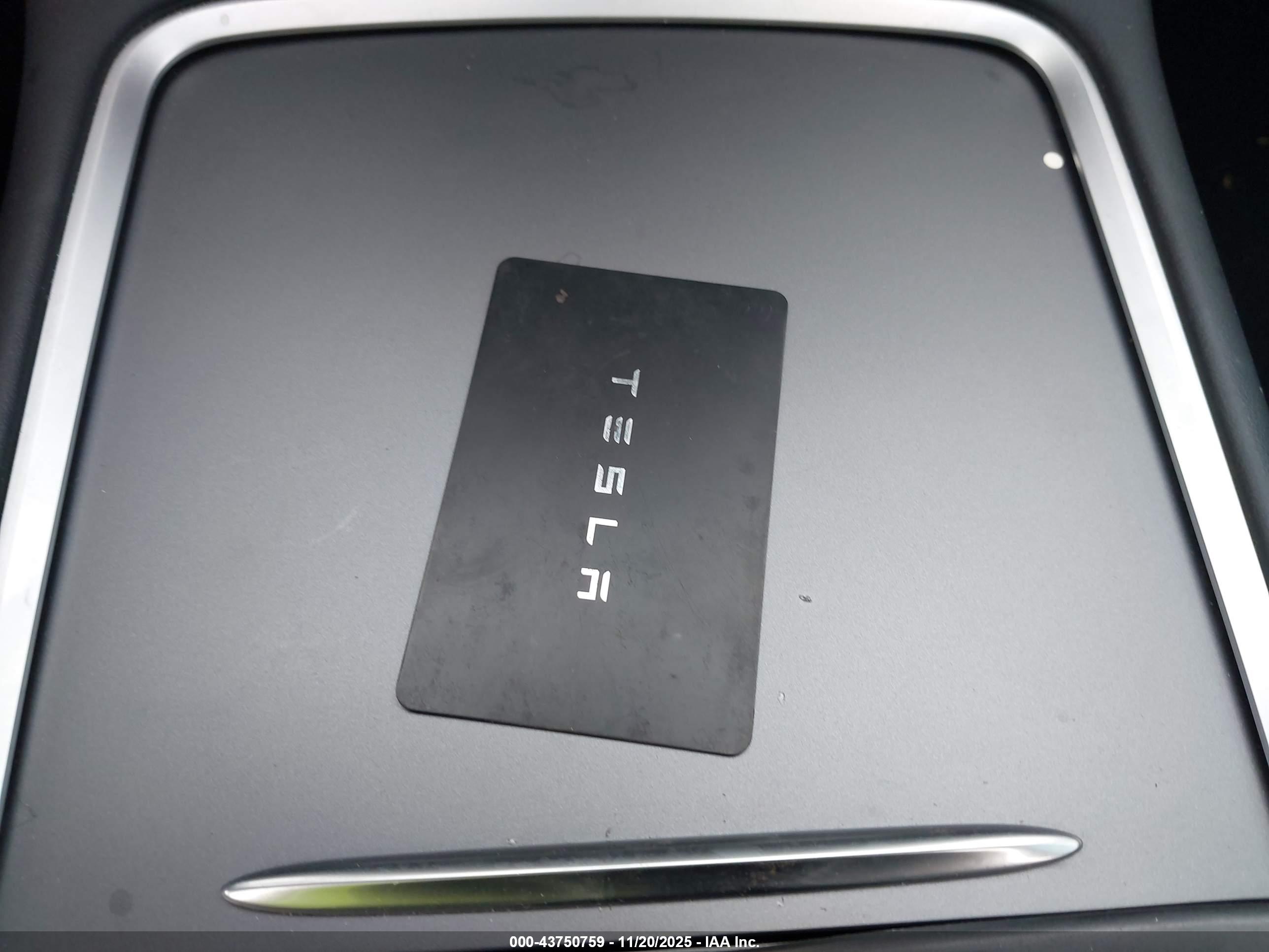 TESLA MODEL image 11
